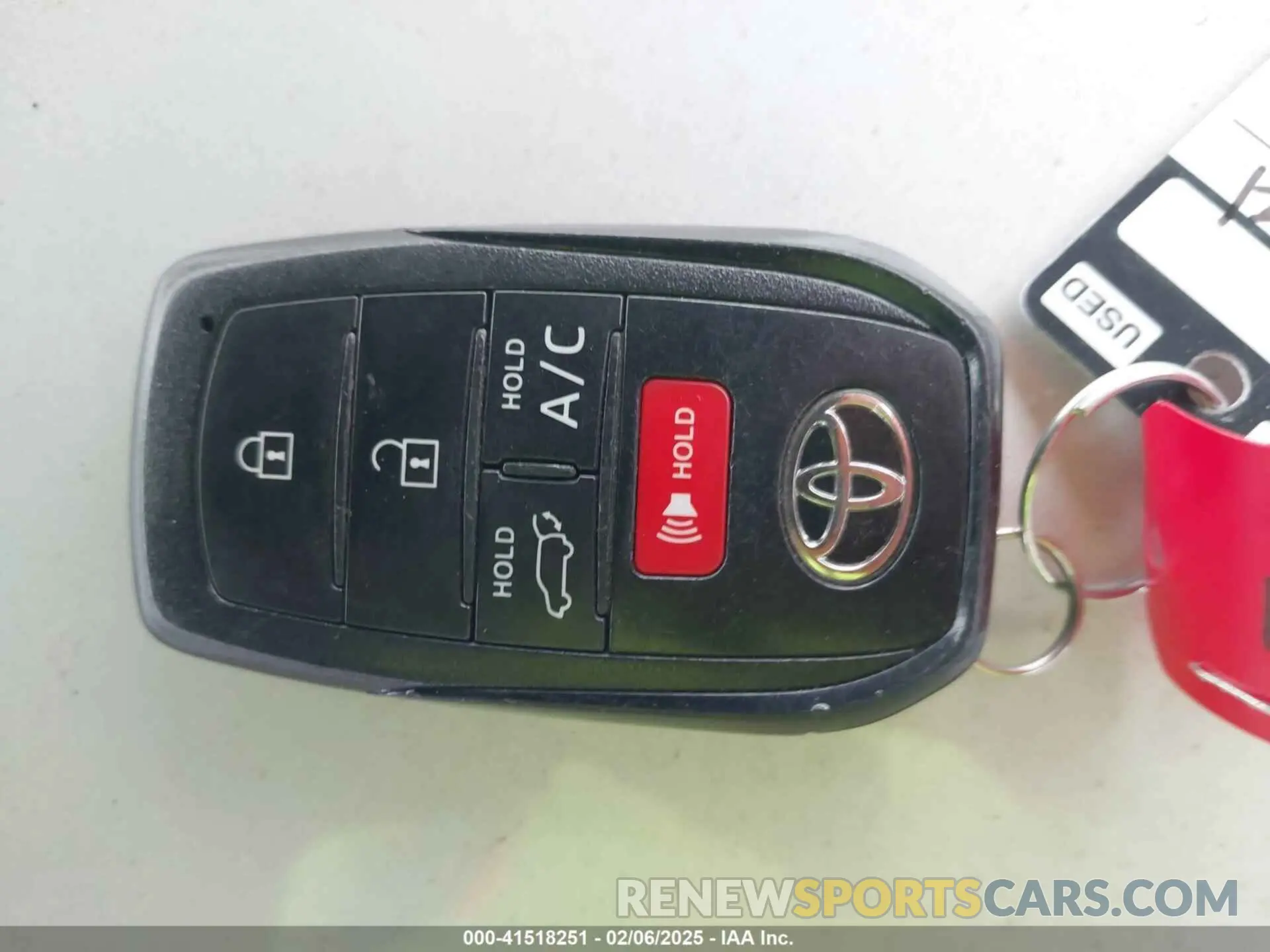 11 Фотография поврежденного автомобиля JTMABABA0PA003558 TOYOTA BZ4X 2023