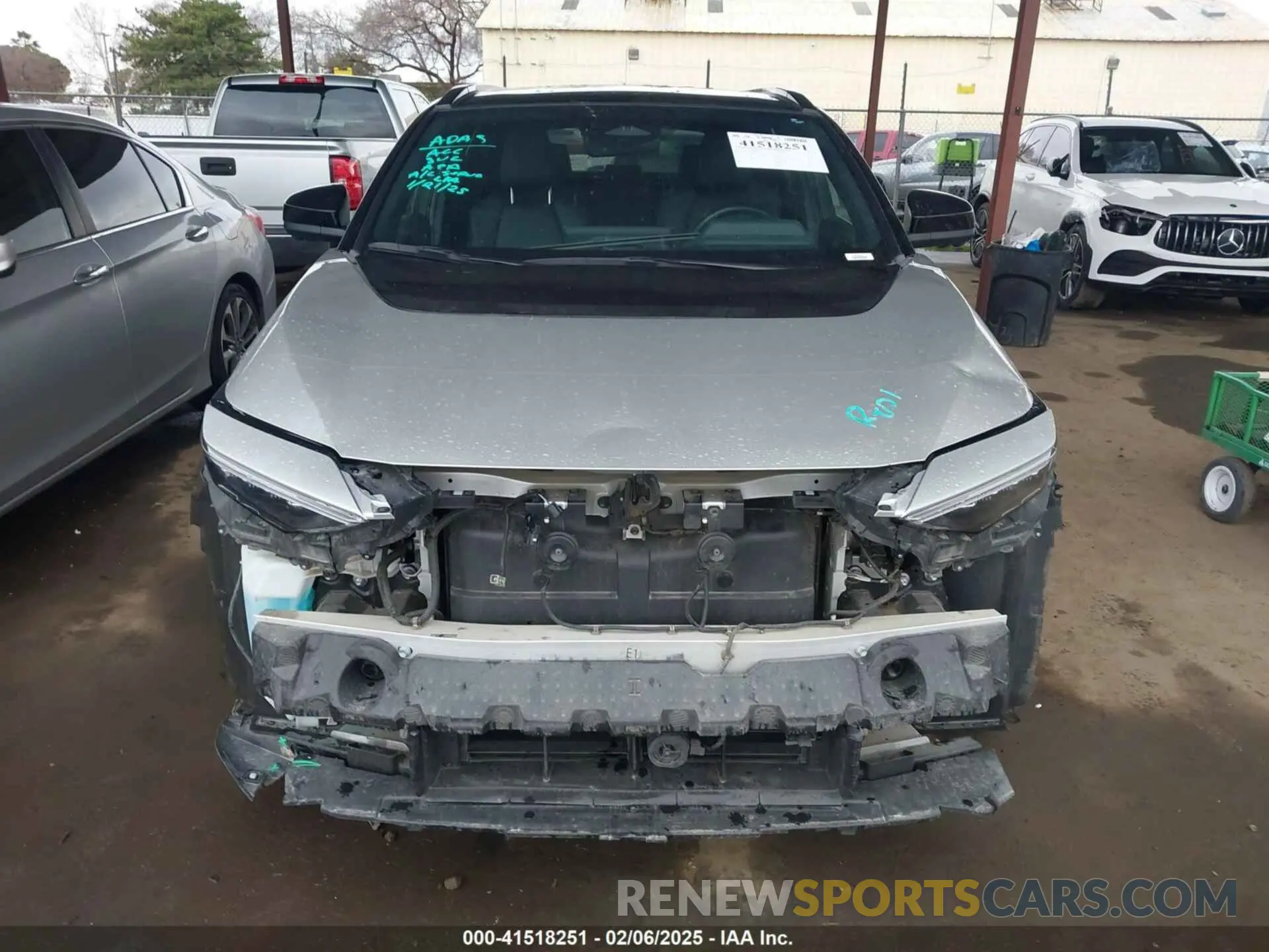 13 Фотография поврежденного автомобиля JTMABABA0PA003558 TOYOTA BZ4X 2023