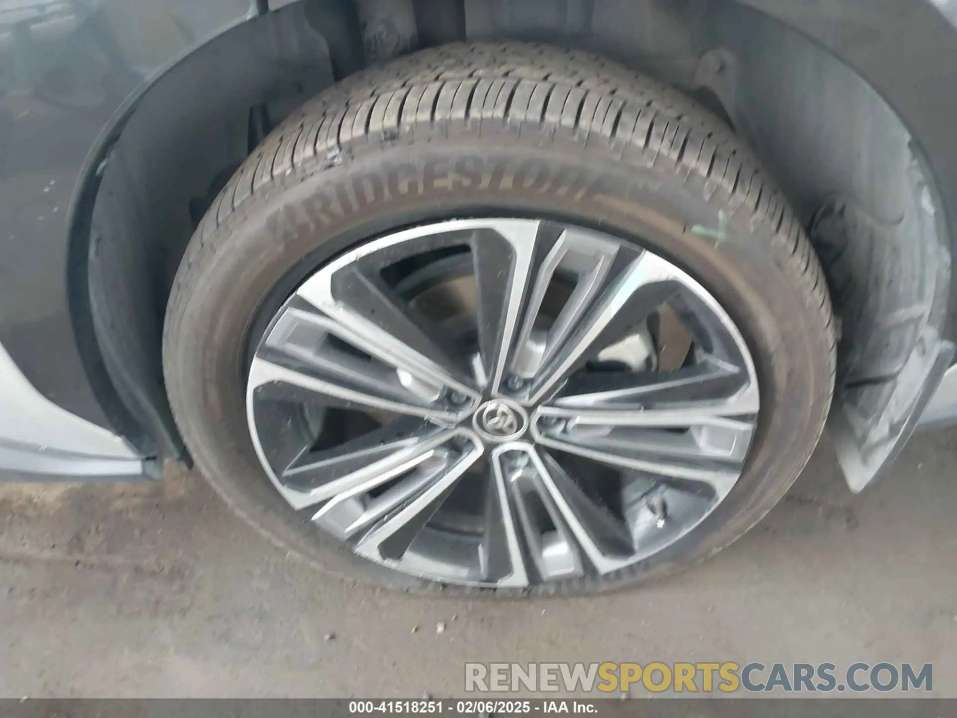 6 Фотография поврежденного автомобиля JTMABABA0PA003558 TOYOTA BZ4X 2023