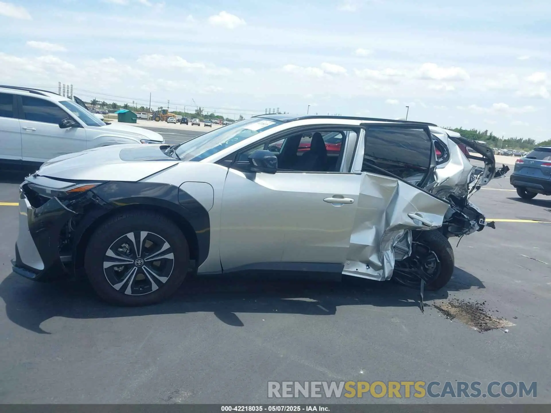 15 Photograph of a damaged car JTMAAAAA2RA052994 TOYOTA BZ4X 2024