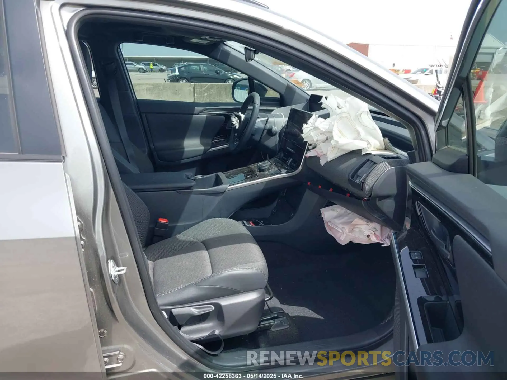 5 Фотография поврежденного автомобиля JTMAAAAA9RA051518 TOYOTA BZ4X 2024