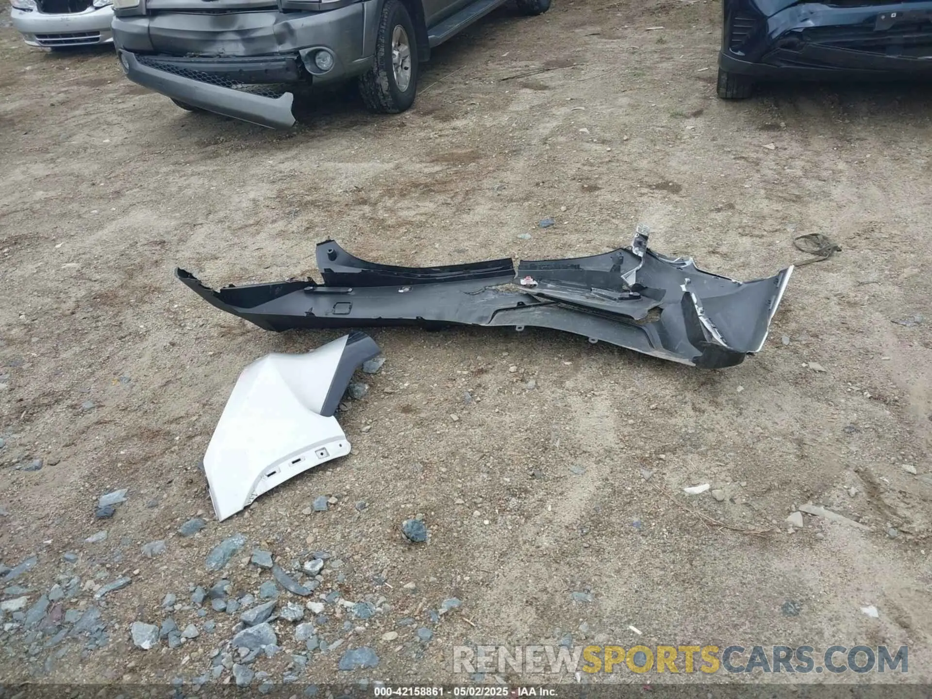 12 Фотография поврежденного автомобиля JTMABACA2RA070129 TOYOTA BZ4X 2024