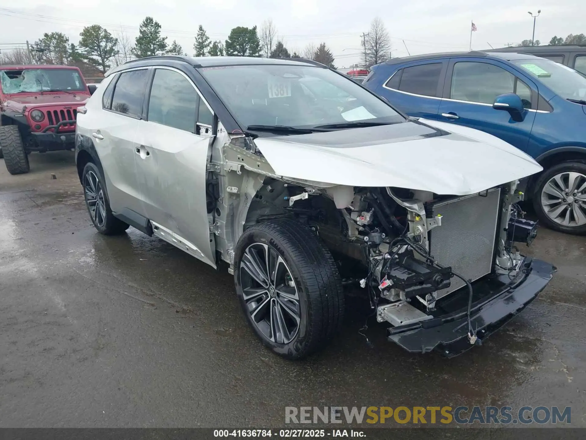 1 Фотография поврежденного автомобиля JTMABACA8RA052508 TOYOTA BZ4X 2024