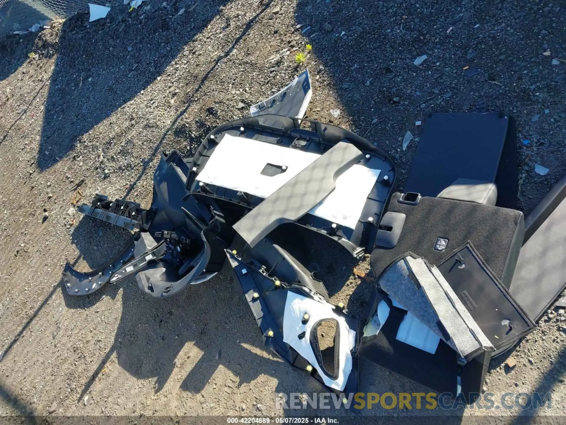 12 Фотография поврежденного автомобиля JTMABACA9RA055918 TOYOTA BZ4X 2024