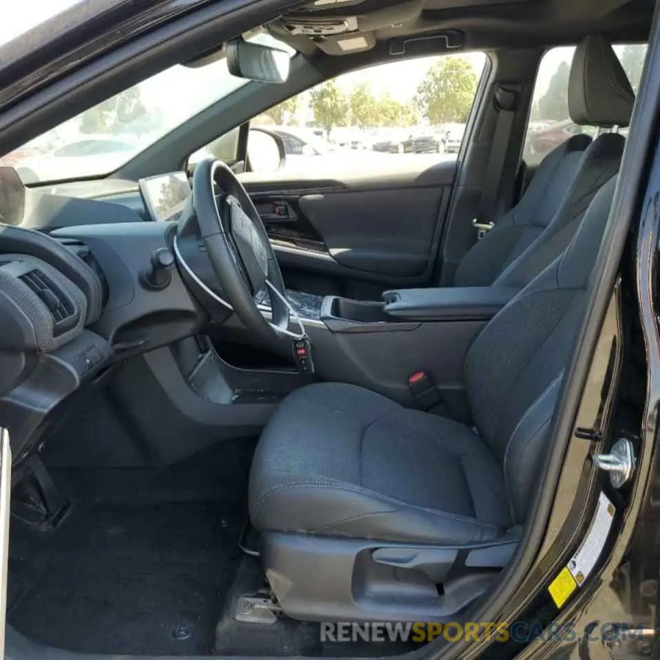 7 Фотография поврежденного автомобиля JTMAAAAA9PA021173 TOYOTA BZ4X XLE 2023
