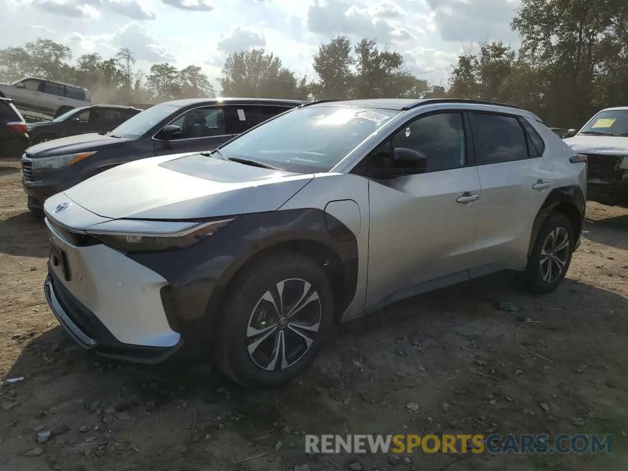 1 Фотография поврежденного автомобиля JTMABACA0PA032606 TOYOTA BZ4X XLE 2023