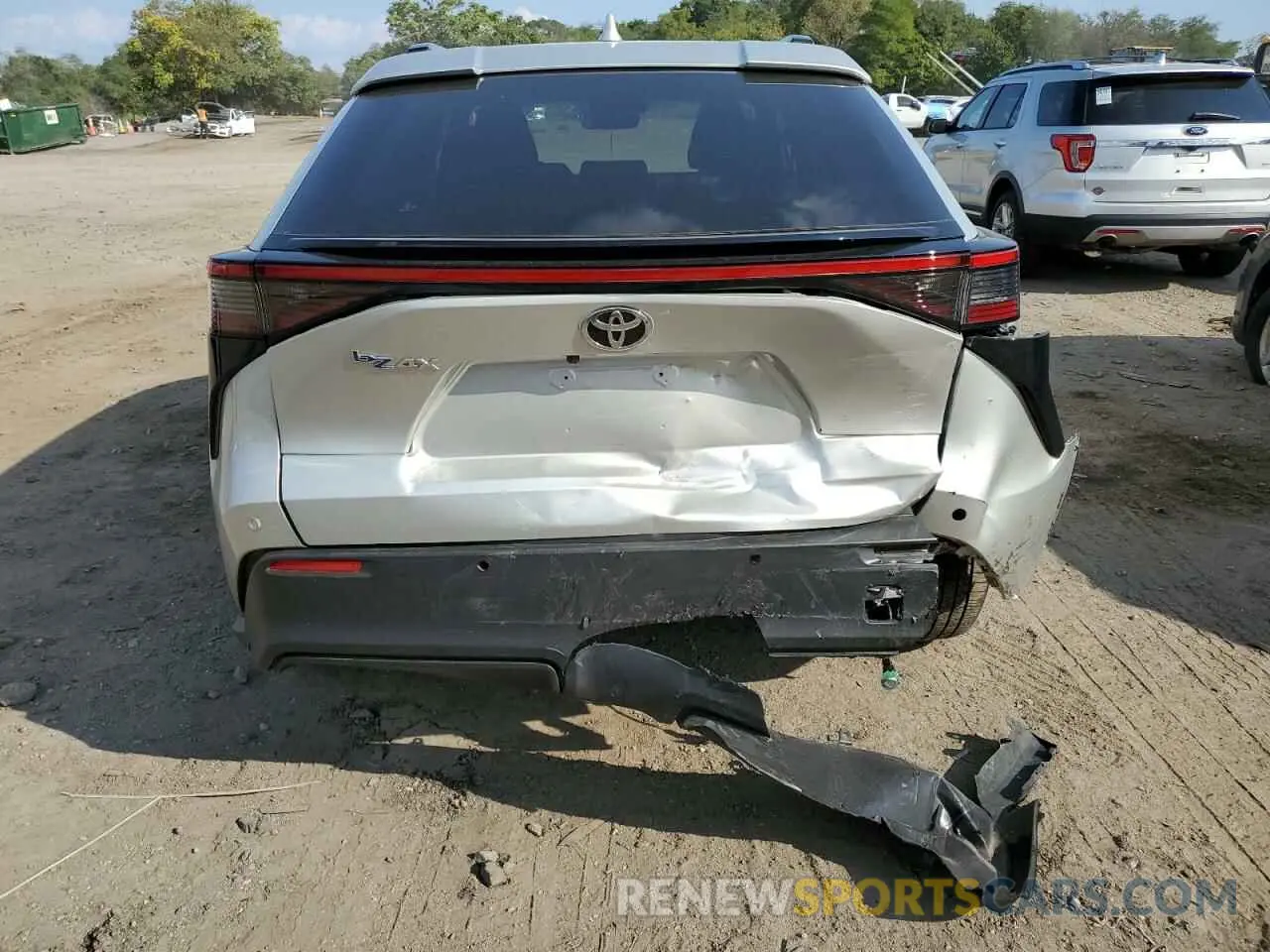6 Фотография поврежденного автомобиля JTMABACA0PA032606 TOYOTA BZ4X XLE 2023