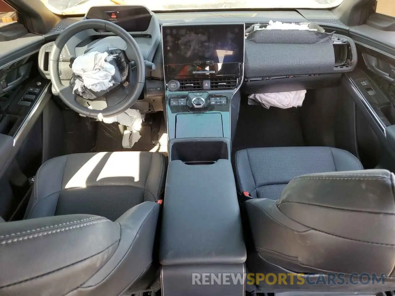 8 Фотография поврежденного автомобиля JTMABACA3PA030977 TOYOTA BZ4X XLE 2023