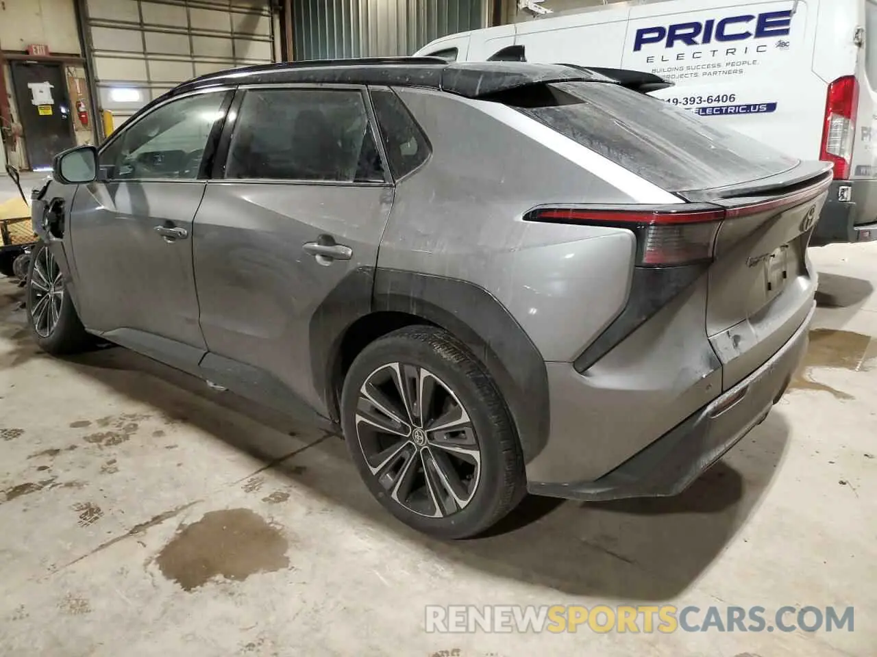 2 Фотография поврежденного автомобиля JTMABACA4PA015226 TOYOTA BZ4X XLE 2023