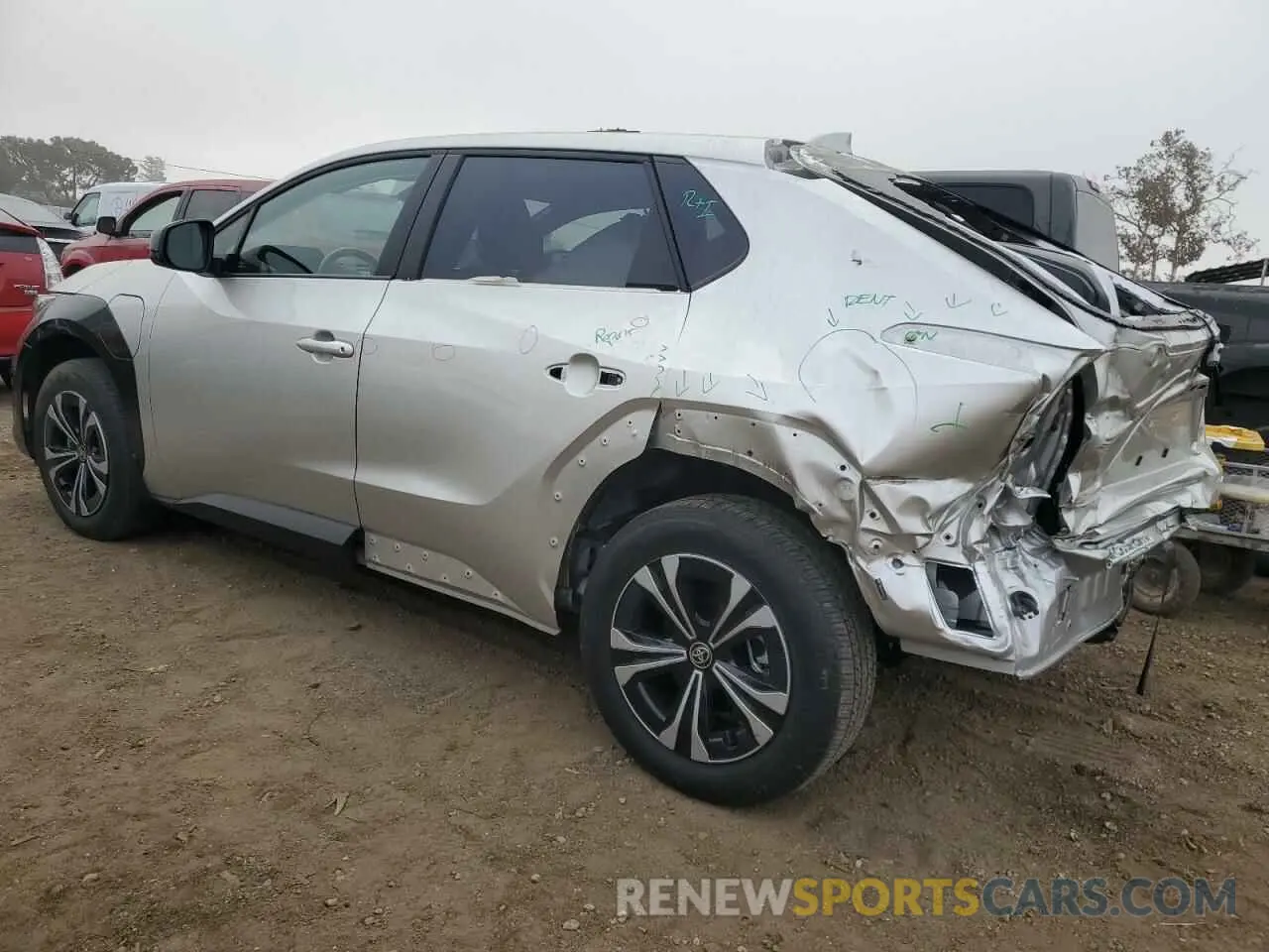 2 Фотография поврежденного автомобиля JTMABACA8PA021871 TOYOTA BZ4X XLE 2023