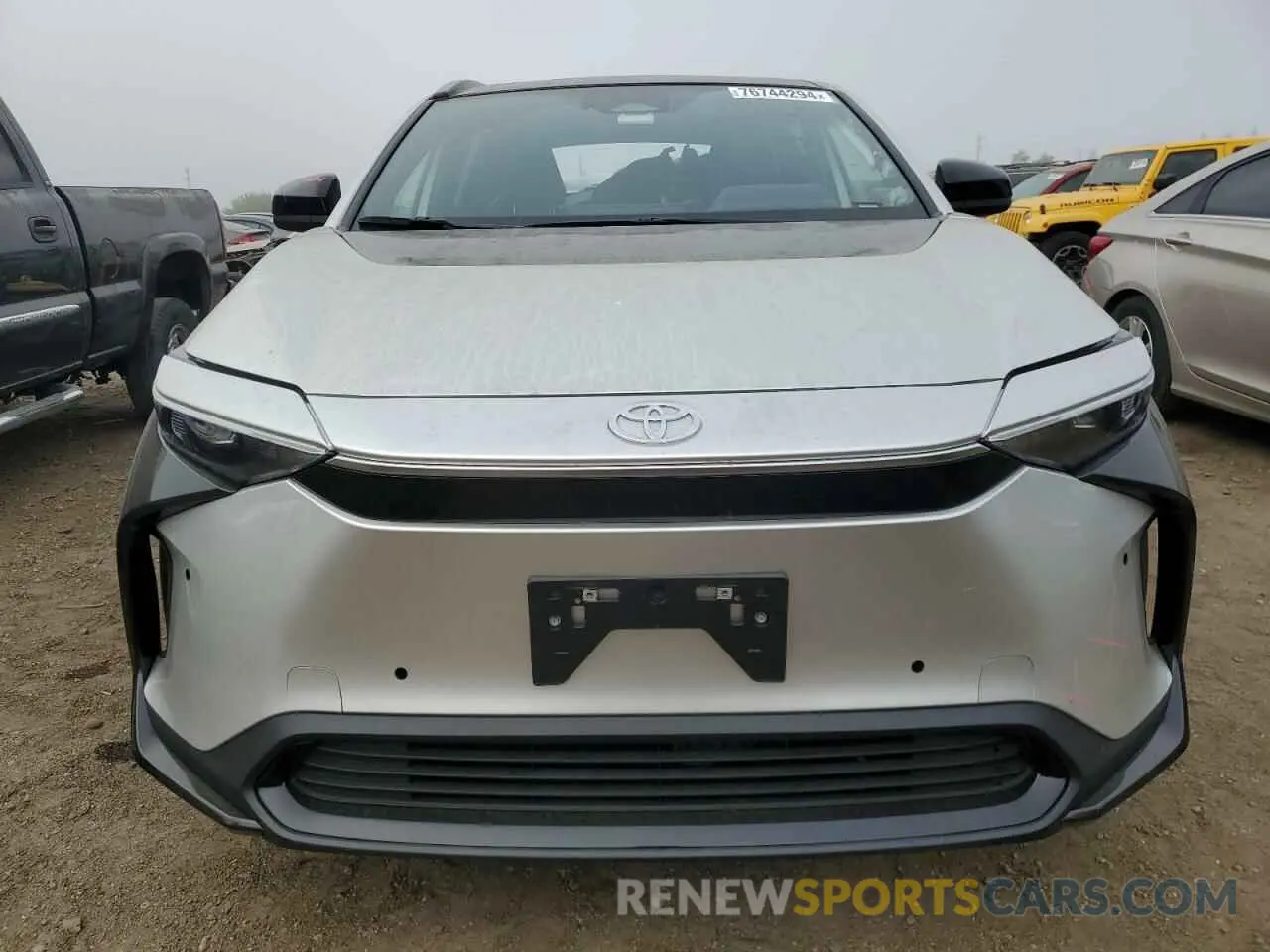 5 Фотография поврежденного автомобиля JTMABACA8PA021871 TOYOTA BZ4X XLE 2023