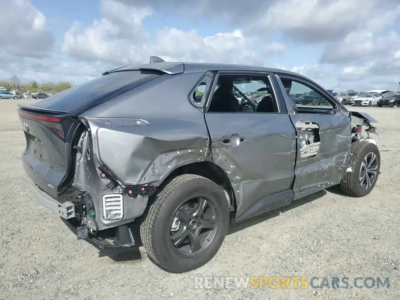 3 Фотография поврежденного автомобиля JTMABACA2RA077887 TOYOTA BZ4X XLE 2024