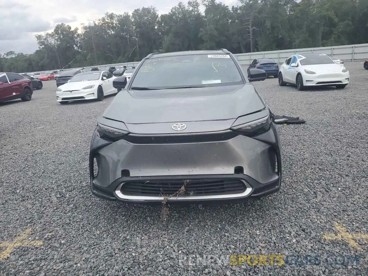 5 Photograph of a damaged car JTMABACA5RA066396 TOYOTA BZ4X XLE 2024