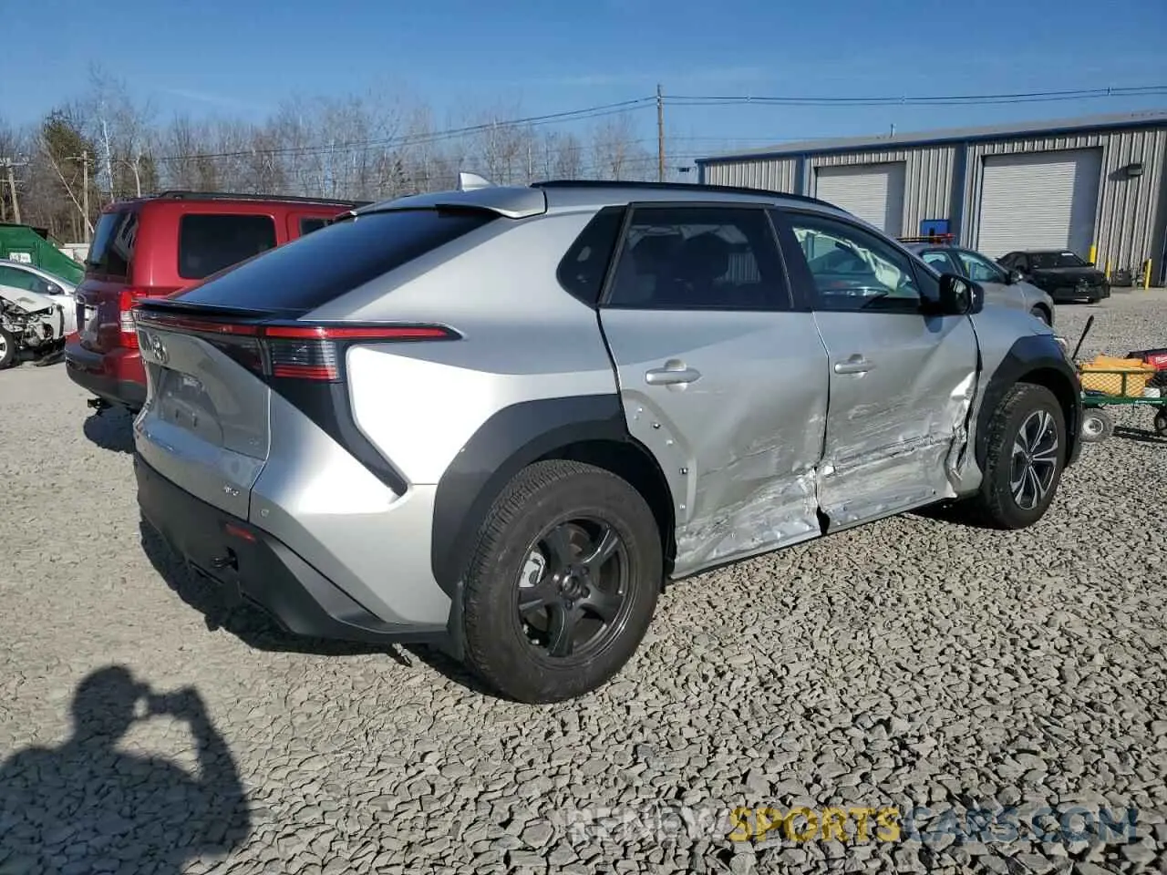 3 Фотография поврежденного автомобиля JTMABACA5RA070285 TOYOTA BZ4X XLE 2024