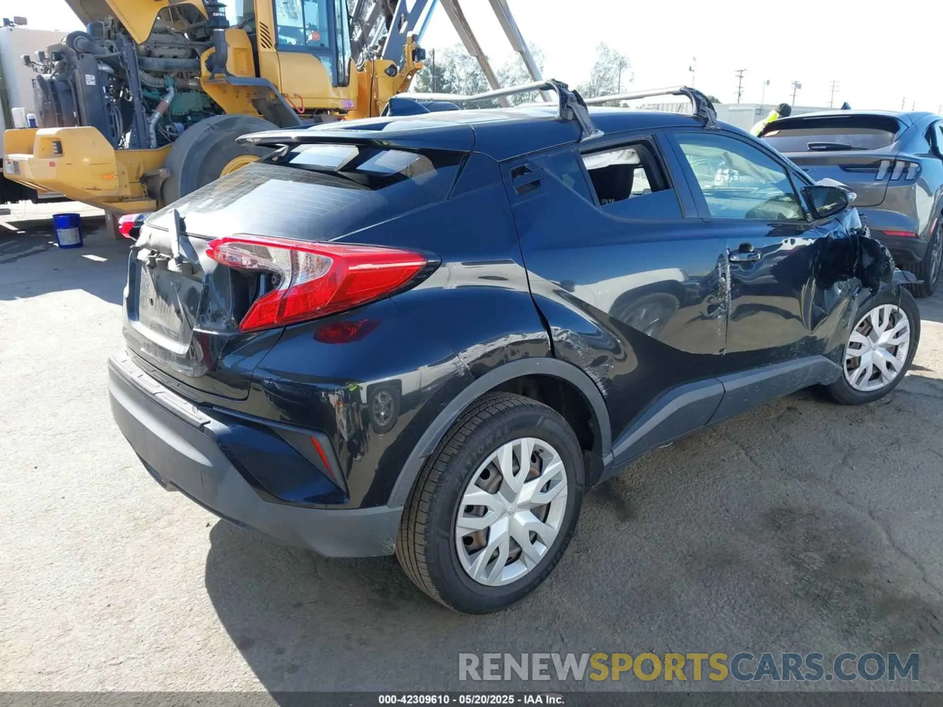 4 Photograph of a damaged car JTNKHMBX0K1016727 TOYOTA C-HR 2019