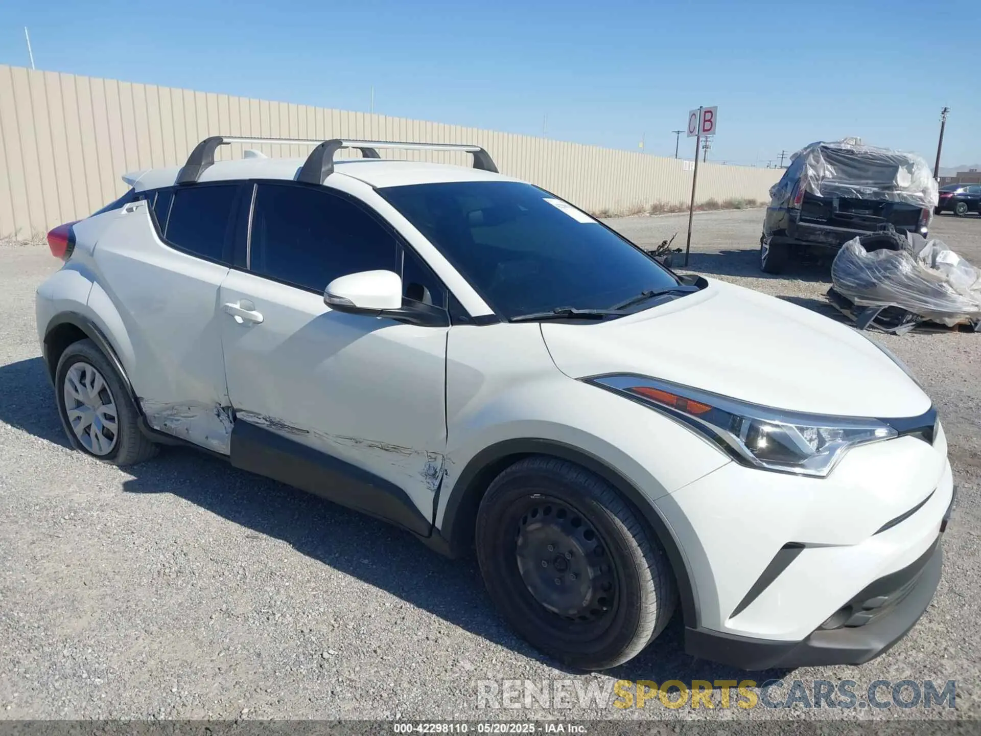 1 Фотография поврежденного автомобиля JTNKHMBX0K1049131 TOYOTA C-HR 2019