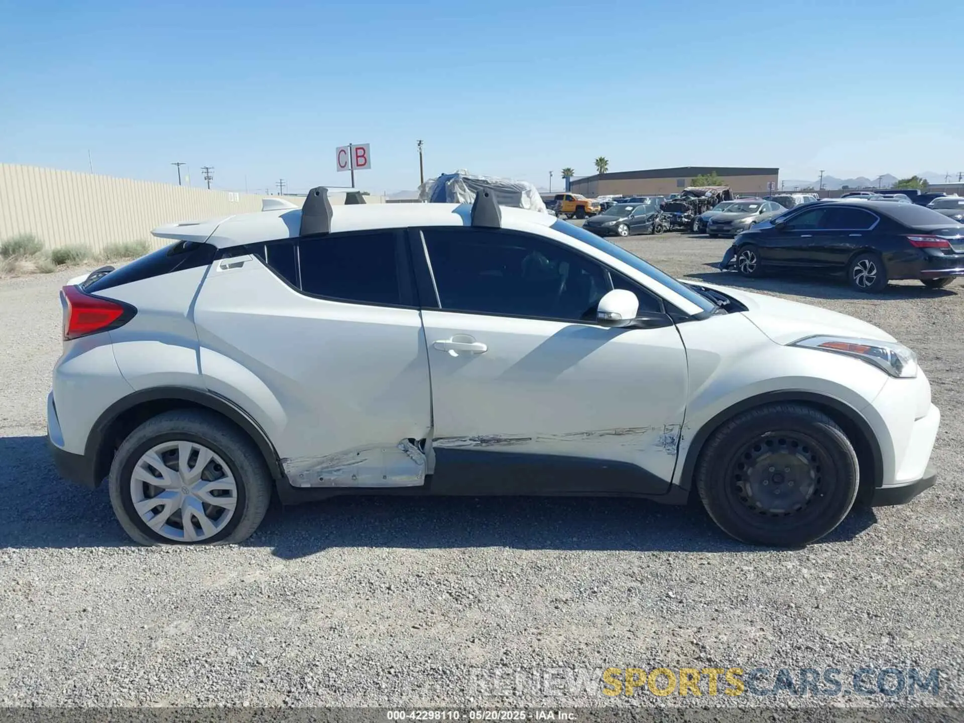 13 Фотография поврежденного автомобиля JTNKHMBX0K1049131 TOYOTA C-HR 2019