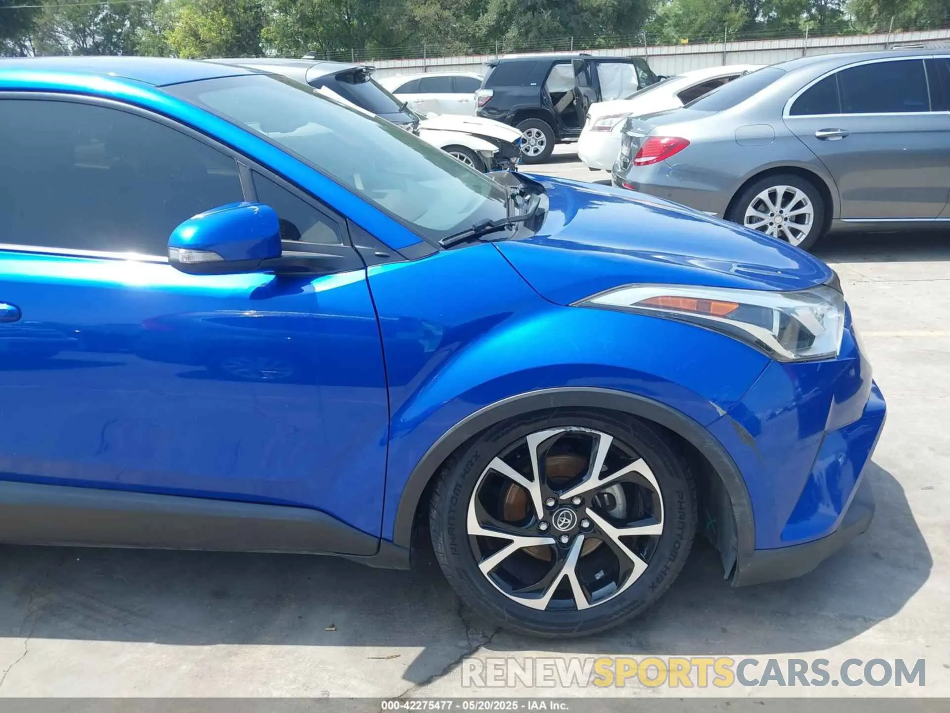 18 Фотография поврежденного автомобиля JTNKHMBX1K1021113 TOYOTA C-HR 2019