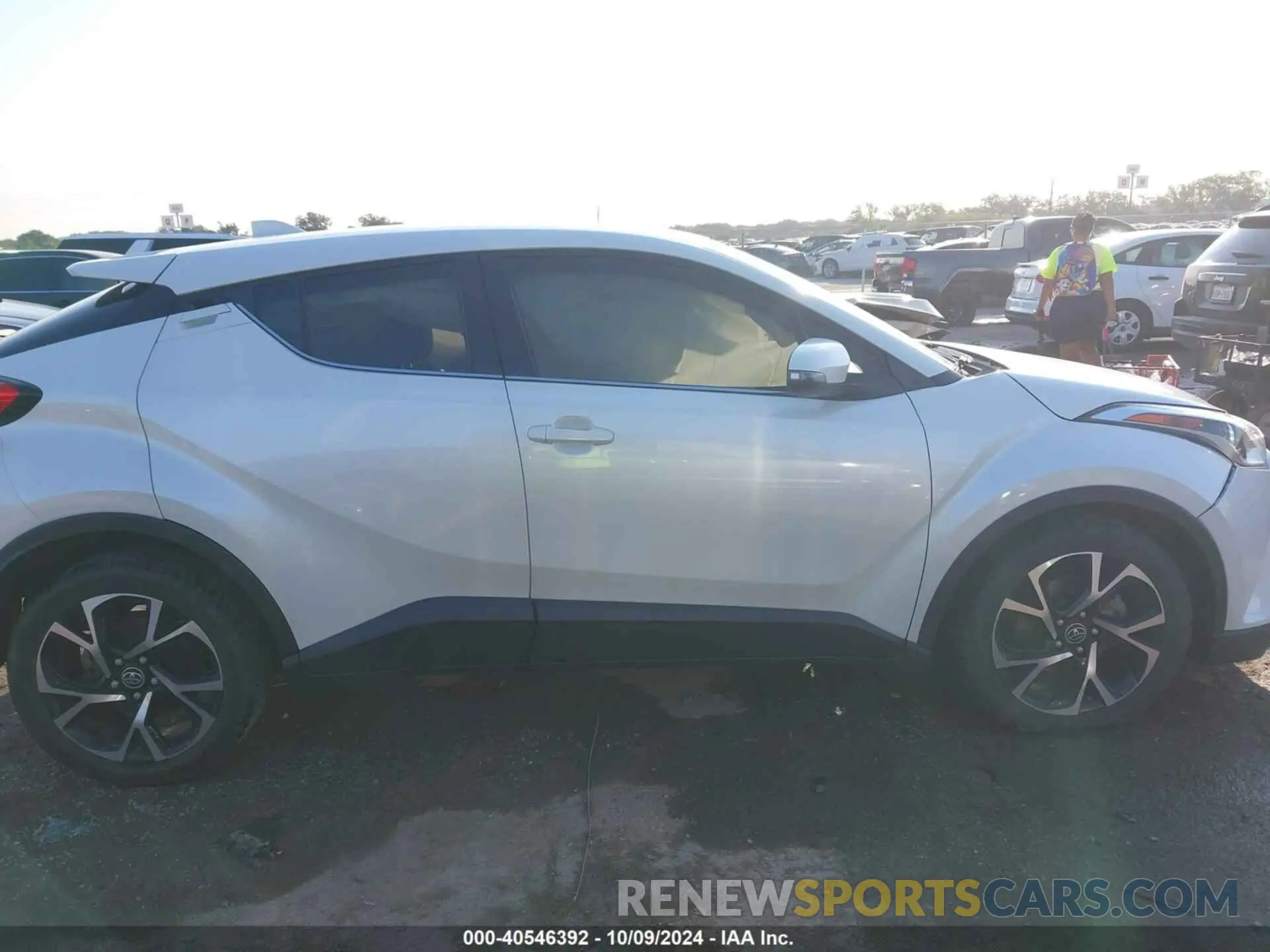 13 Фотография поврежденного автомобиля JTNKHMBX2K1047526 TOYOTA C-HR 2019