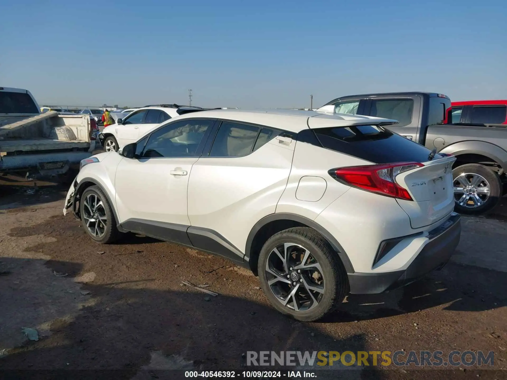 3 Фотография поврежденного автомобиля JTNKHMBX2K1047526 TOYOTA C-HR 2019
