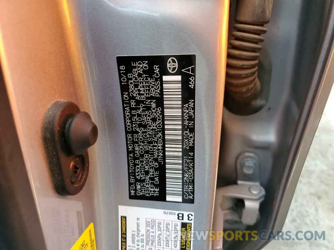 12 Фотография поврежденного автомобиля JTNKHMBX3K1030296 TOYOTA C-HR 2019