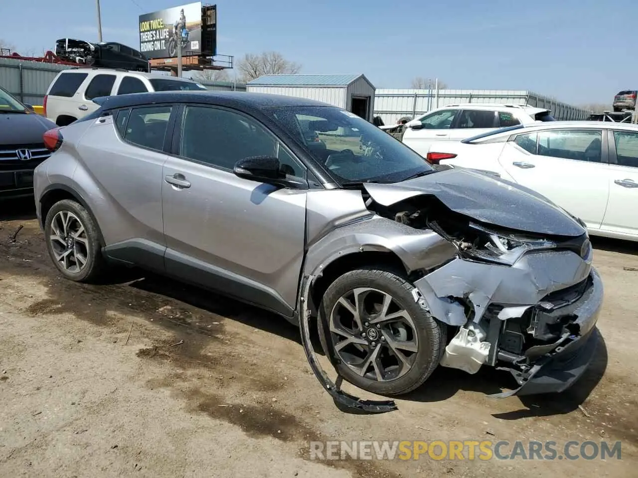 4 Фотография поврежденного автомобиля JTNKHMBX3K1030296 TOYOTA C-HR 2019