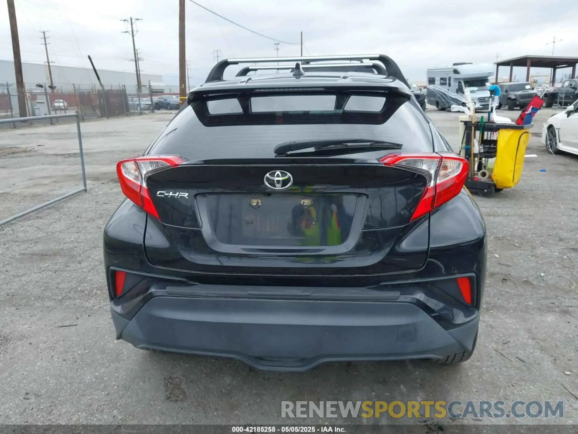 17 Фотография поврежденного автомобиля JTNKHMBX3K1038981 TOYOTA C-HR 2019