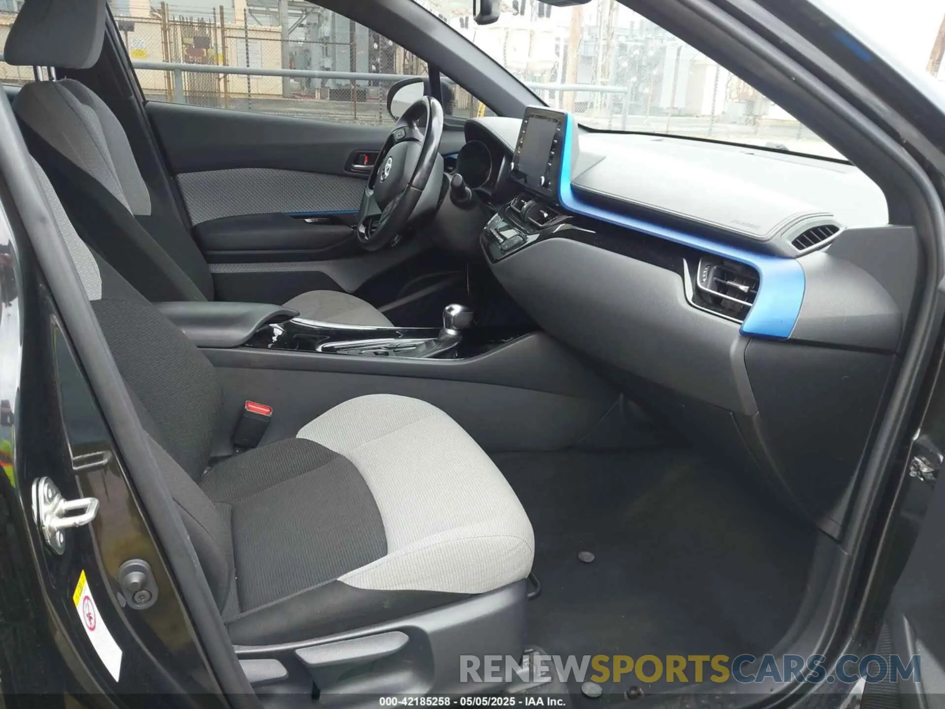 5 Фотография поврежденного автомобиля JTNKHMBX3K1038981 TOYOTA C-HR 2019