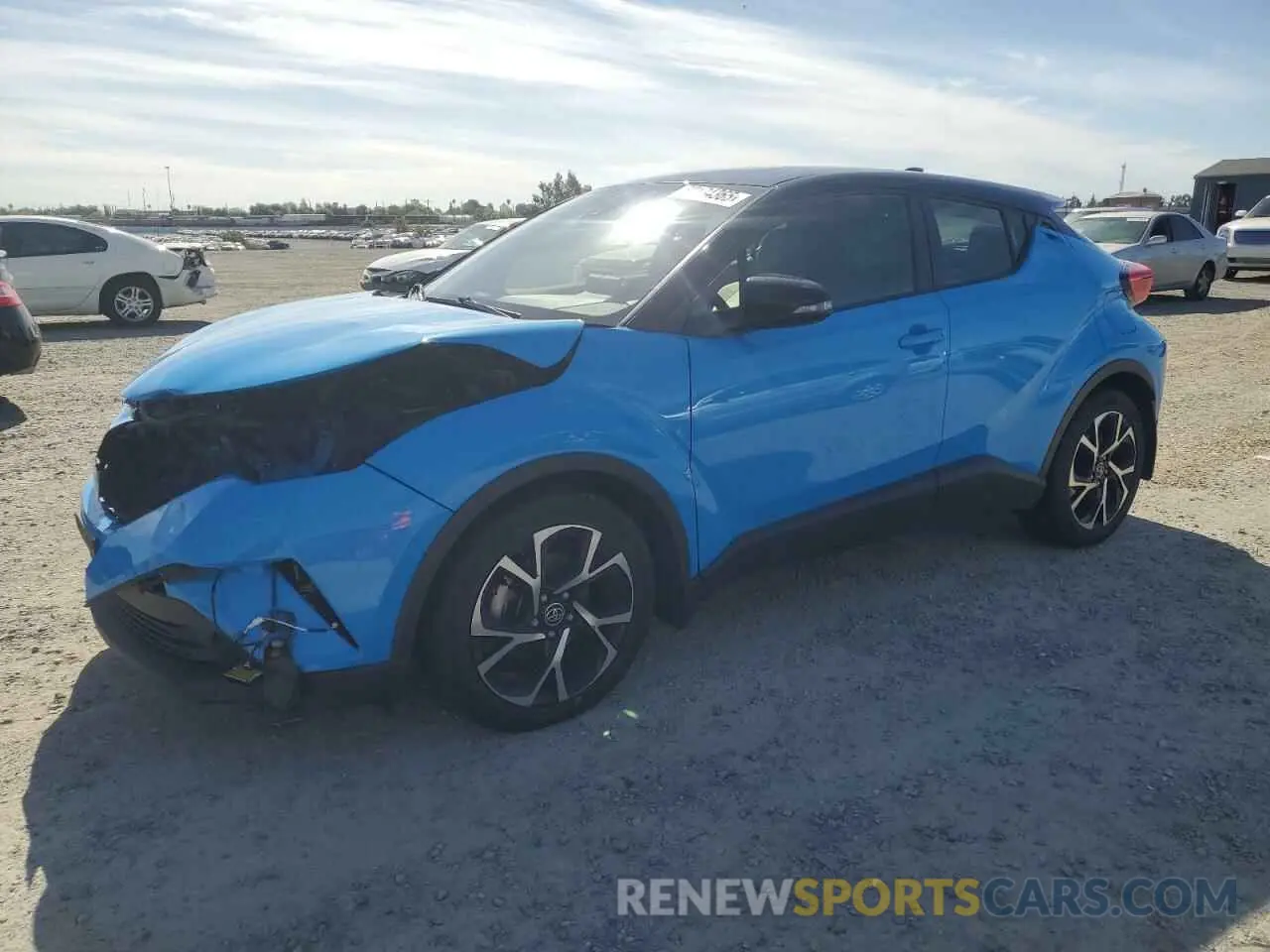 1 Фотография поврежденного автомобиля JTNKHMBX3K1045672 TOYOTA C-HR 2019