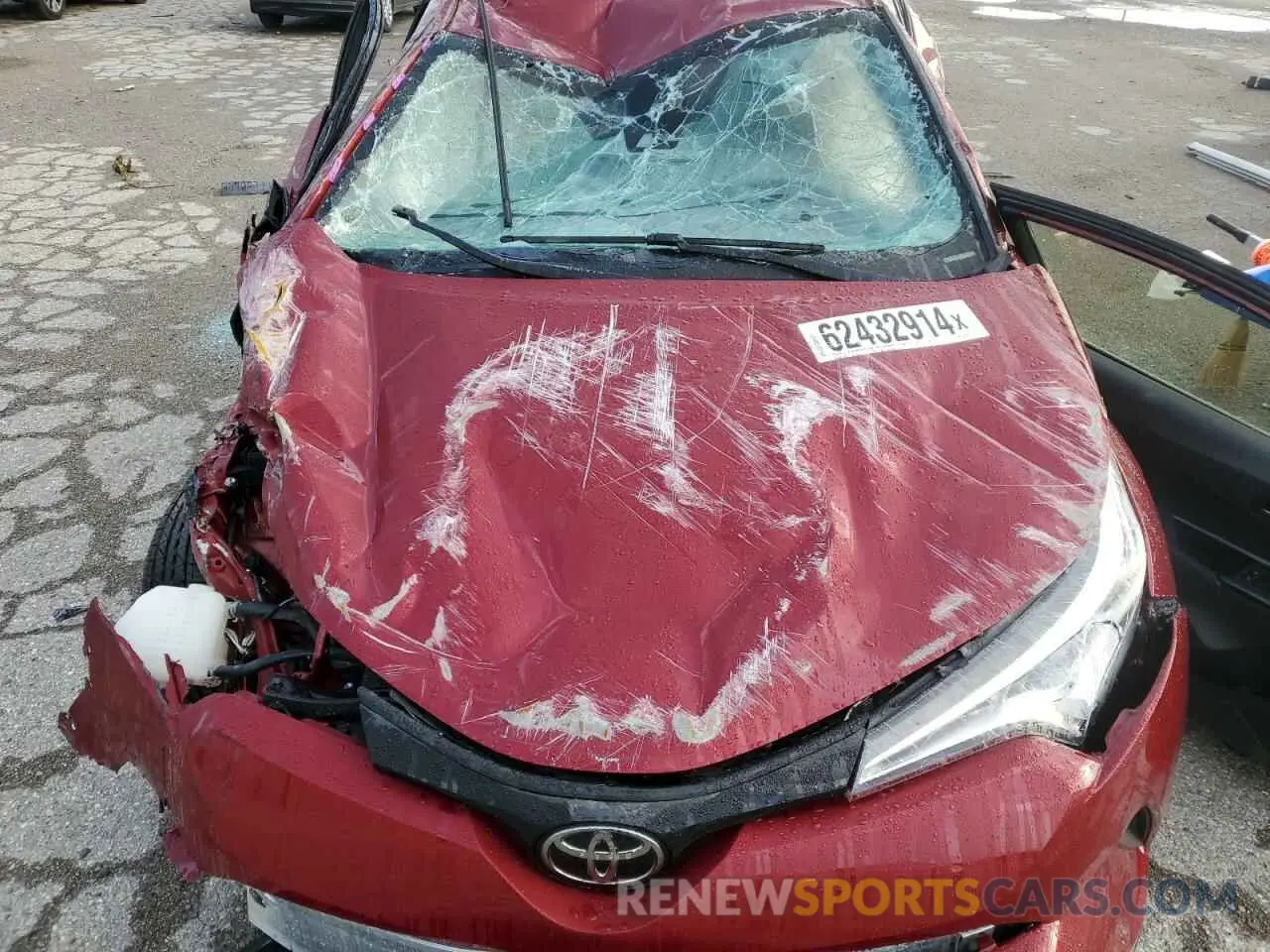 12 Photograph of a damaged car JTNKHMBX3K1047017 TOYOTA C-HR 2019