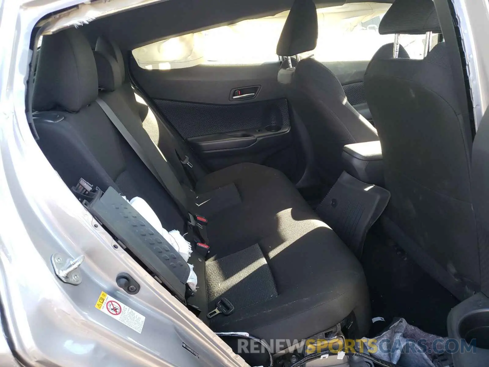 6 Photograph of a damaged car JTNKHMBX3K1050323 TOYOTA C-HR 2019