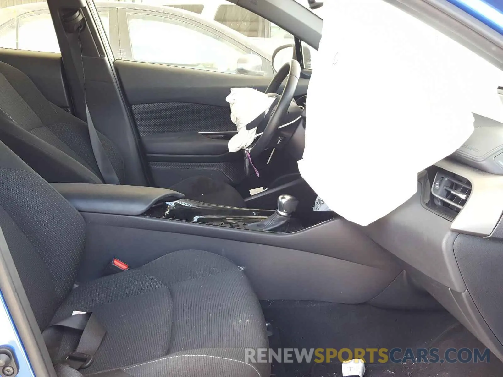 5 Photograph of a damaged car JTNKHMBX4K1036527 TOYOTA C-HR 2019