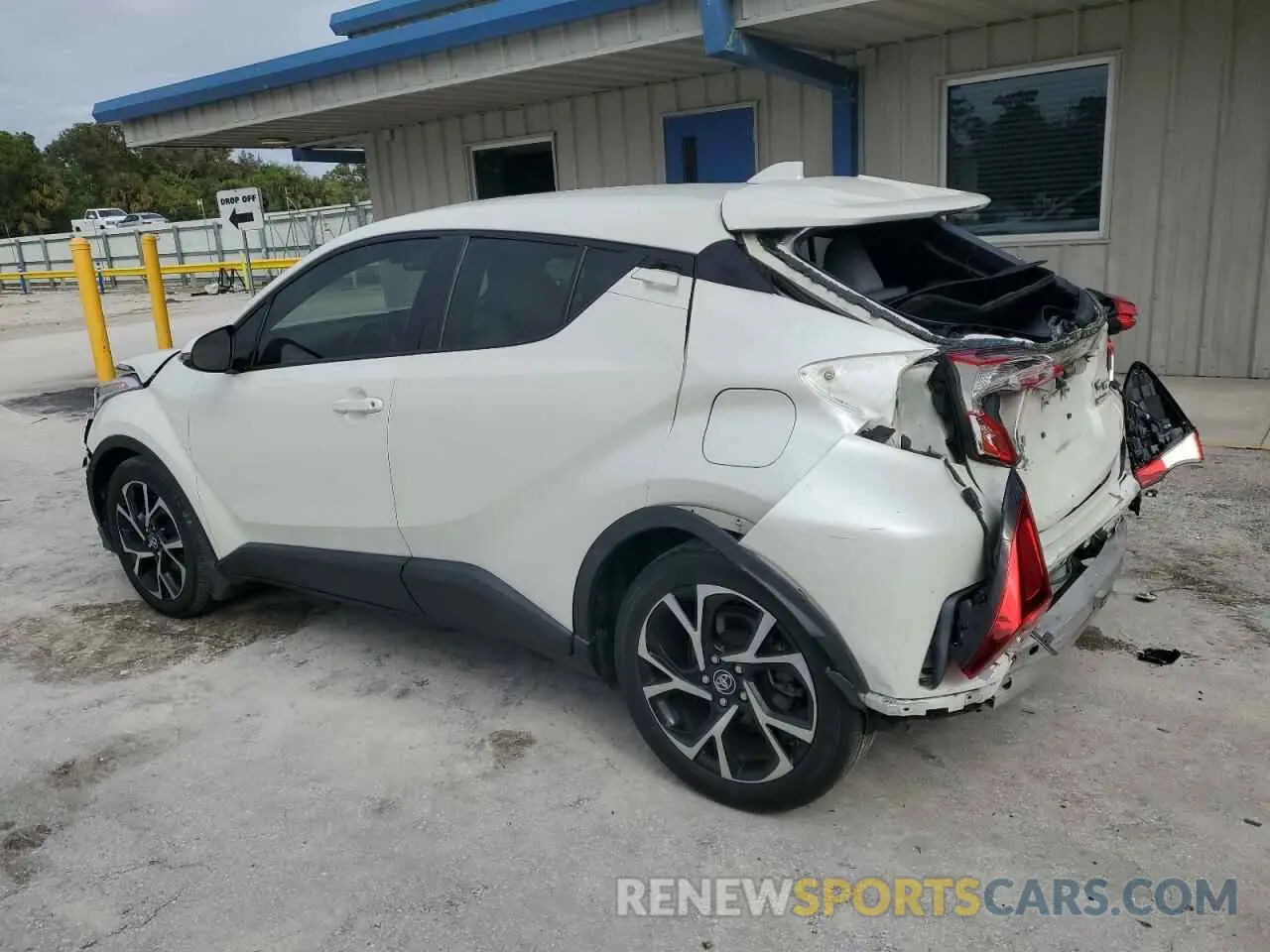 2 Фотография поврежденного автомобиля JTNKHMBX5K1016111 TOYOTA C-HR 2019