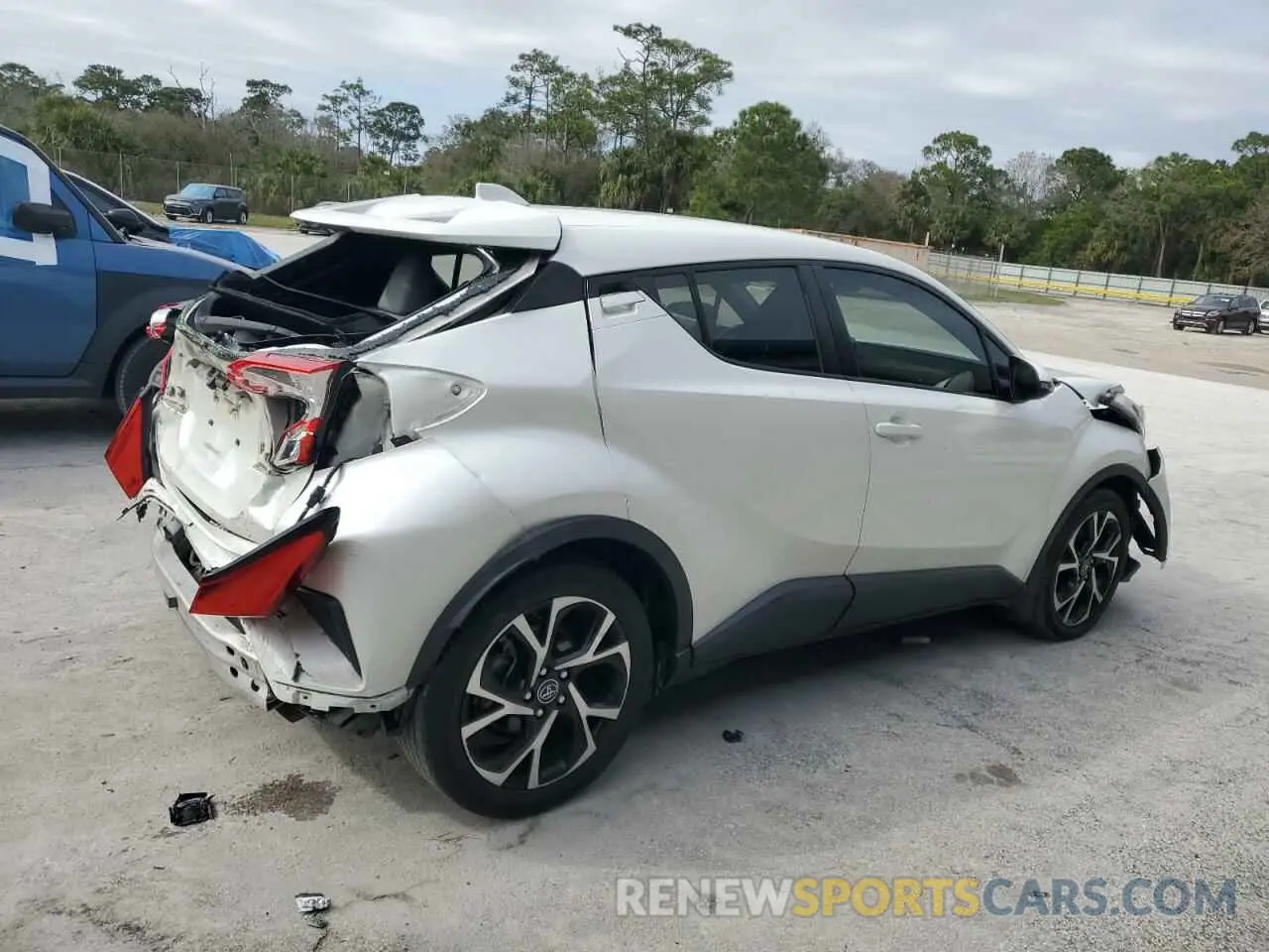 3 Фотография поврежденного автомобиля JTNKHMBX5K1016111 TOYOTA C-HR 2019