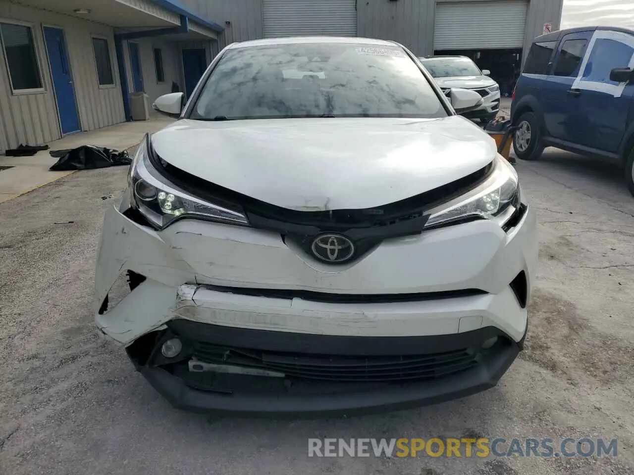5 Фотография поврежденного автомобиля JTNKHMBX5K1016111 TOYOTA C-HR 2019