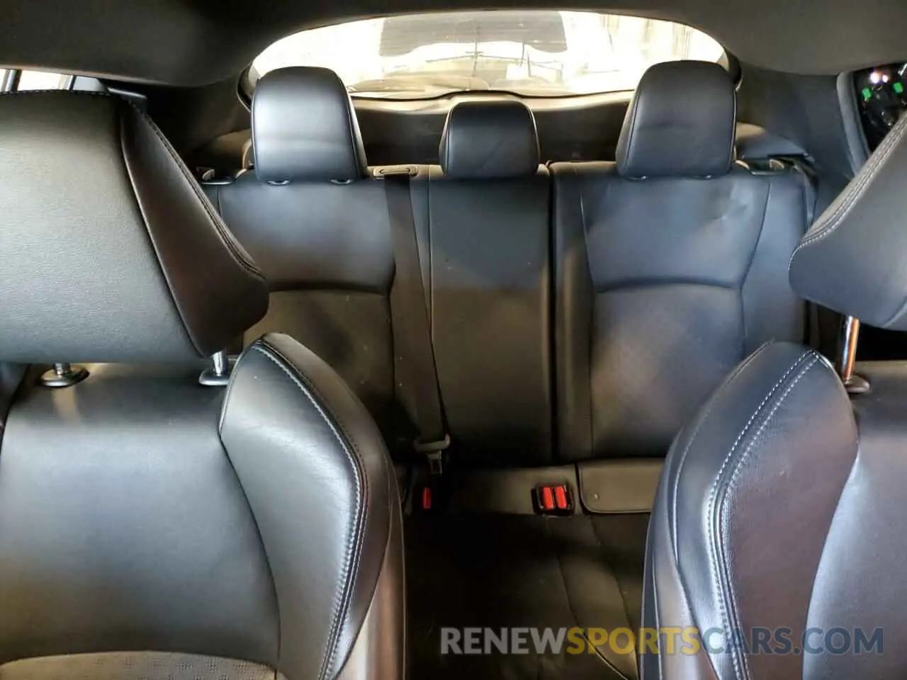 10 Photograph of a damaged car JTNKHMBX6K1015176 TOYOTA C-HR 2019