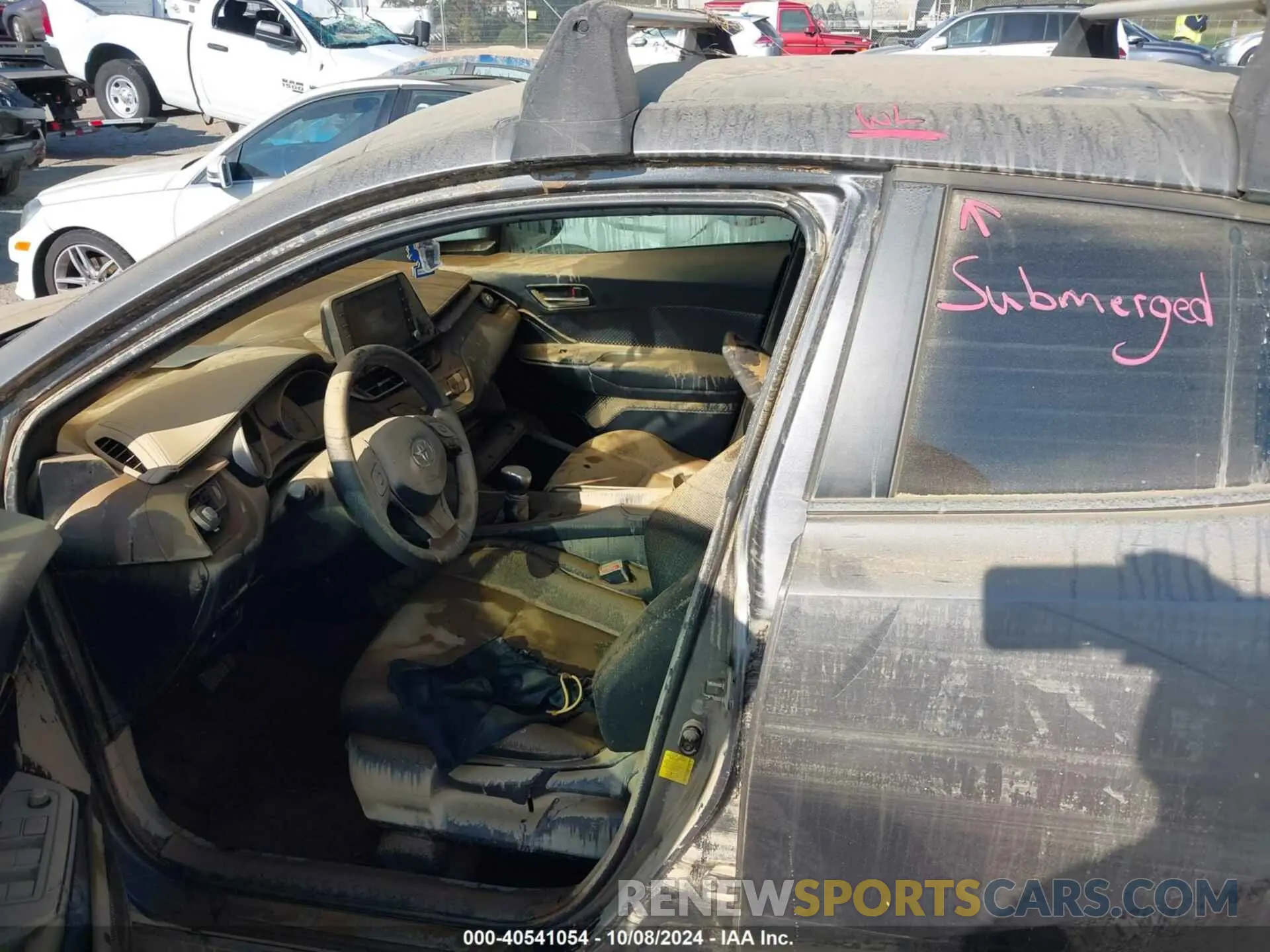 11 Photograph of a damaged car JTNKHMBX7K1021164 TOYOTA C-HR 2019