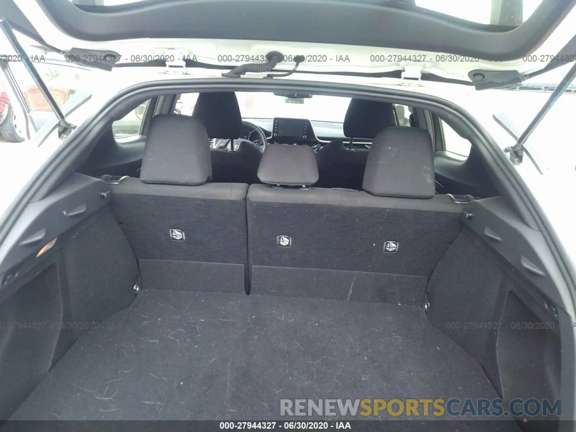 8 Photograph of a damaged car JTNKHMBX7K1047179 TOYOTA C-HR 2019