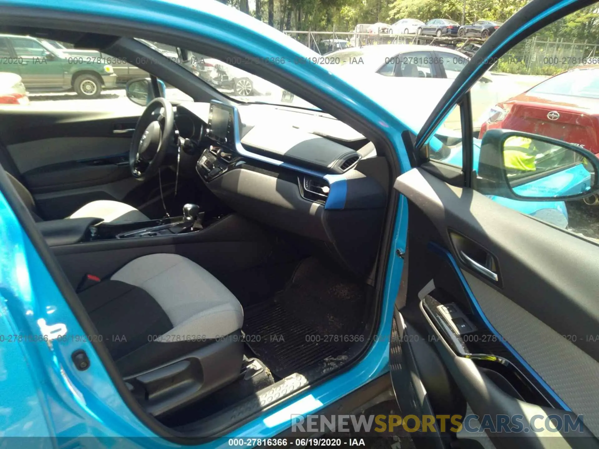5 Photograph of a damaged car JTNKHMBX8K1018967 TOYOTA C-HR 2019