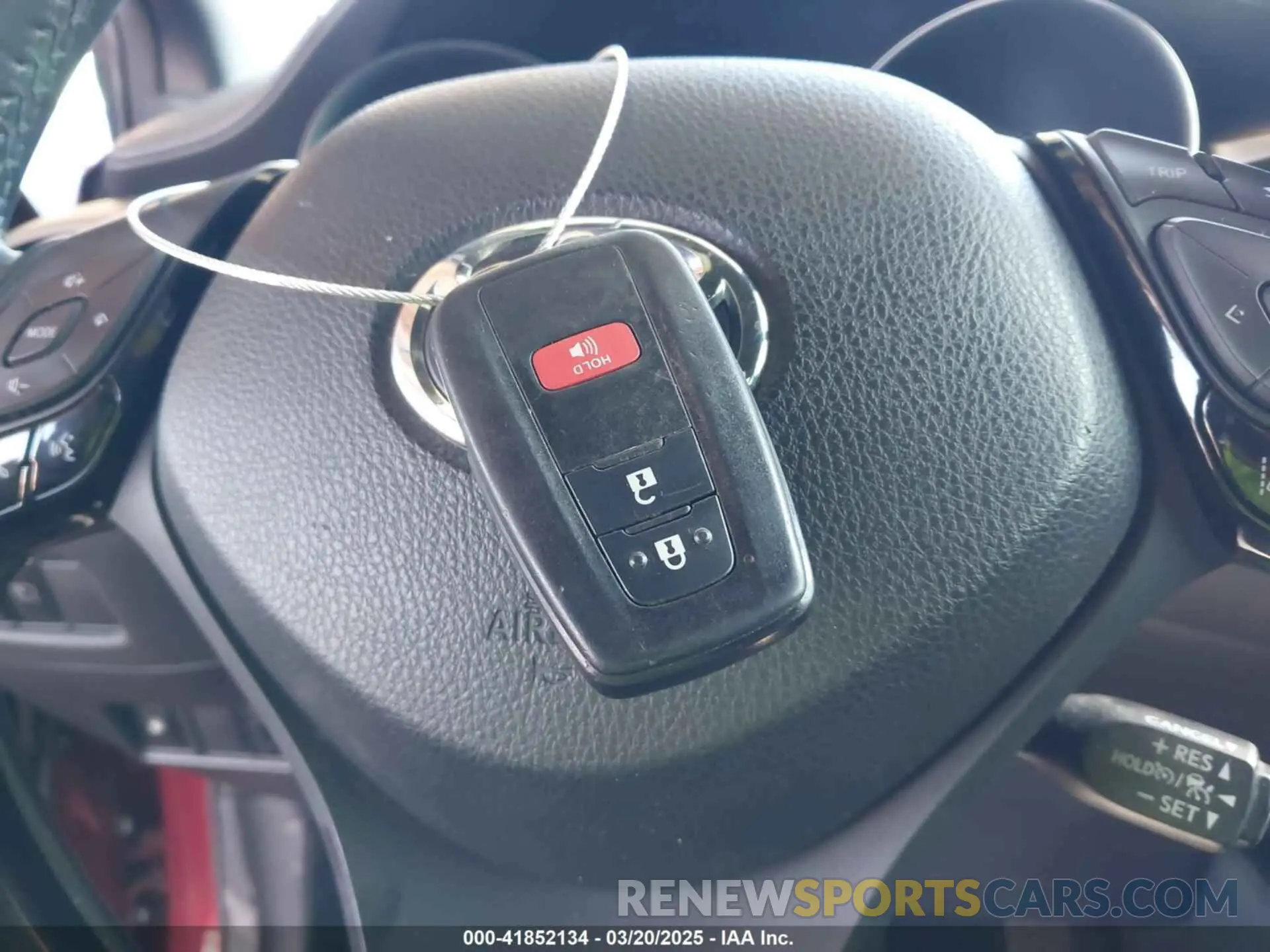 11 Фотография поврежденного автомобиля JTNKHMBX8K1032206 TOYOTA C-HR 2019