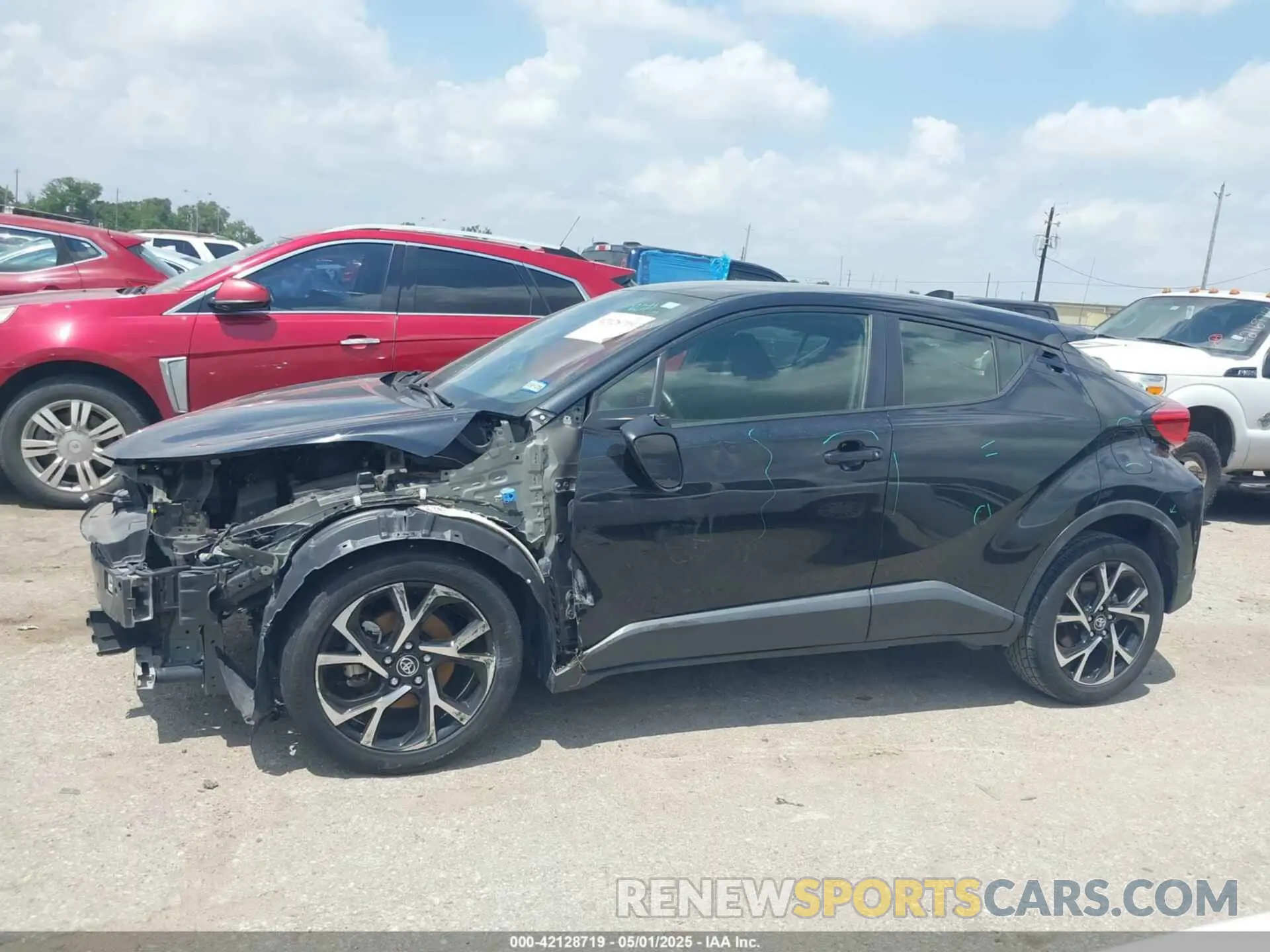 15 Photograph of a damaged car JTNKHMBX8K1036868 TOYOTA C-HR 2019