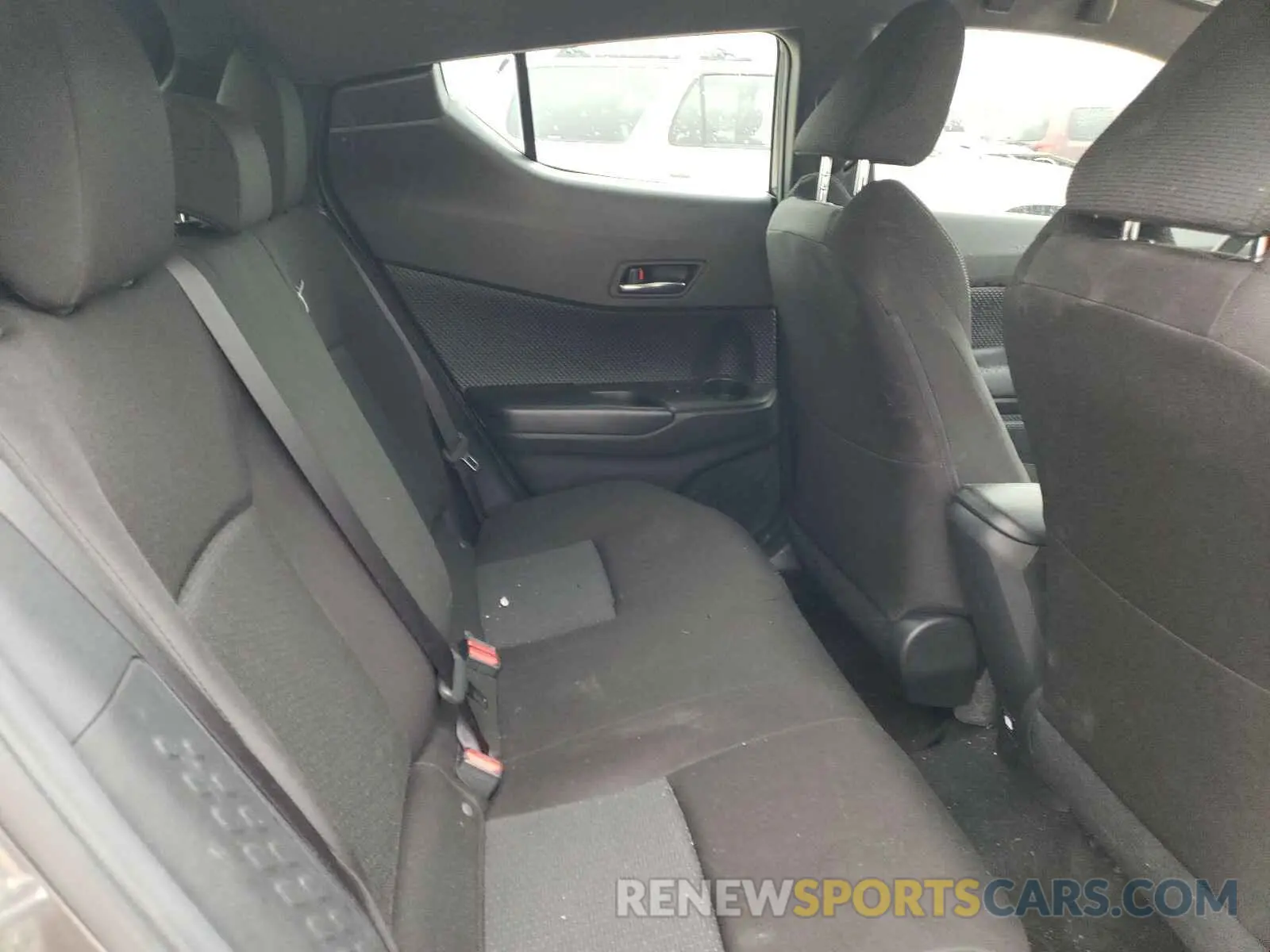 6 Photograph of a damaged car JTNKHMBX8K1053153 TOYOTA C-HR 2019