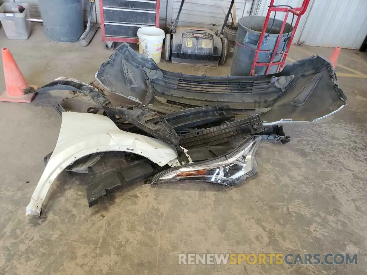 13 Photograph of a damaged car JTNKHMBX8K1055713 TOYOTA C-HR 2019