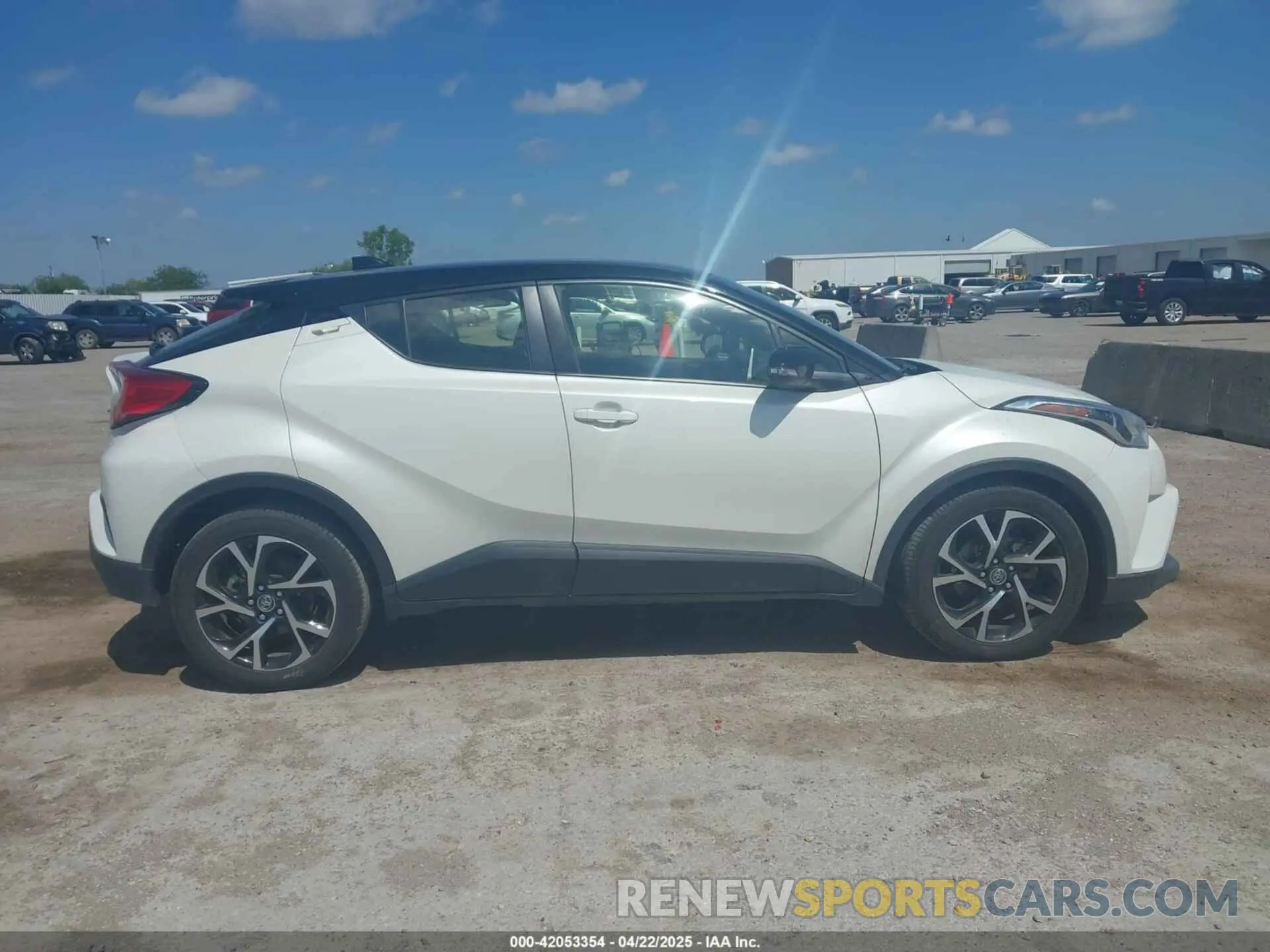 13 Photograph of a damaged car JTNKHMBX8K1061351 TOYOTA C-HR 2019