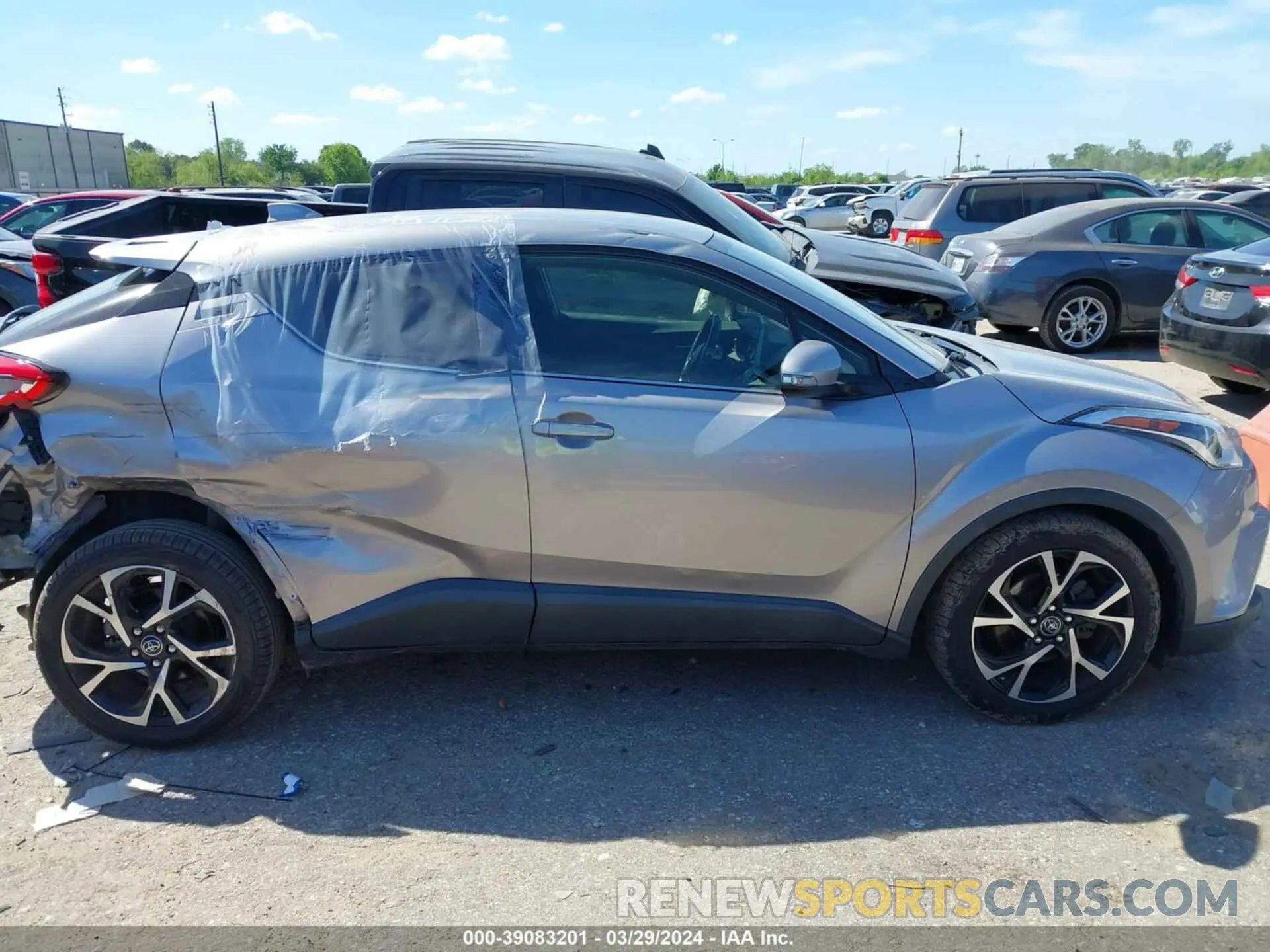 13 Photograph of a damaged car JTNKHMBX9K1017178 TOYOTA C-HR 2019