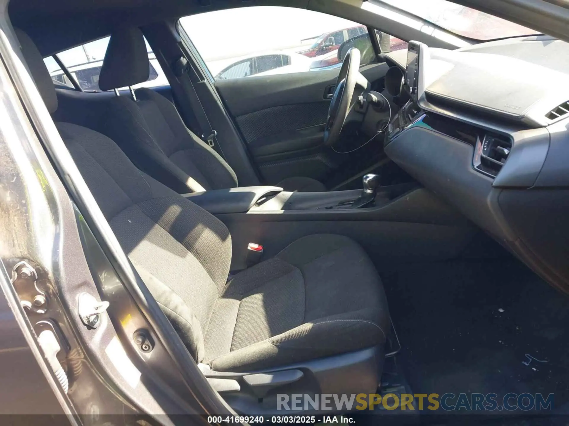 5 Photograph of a damaged car JTNKHMBX9K1049421 TOYOTA C-HR 2019
