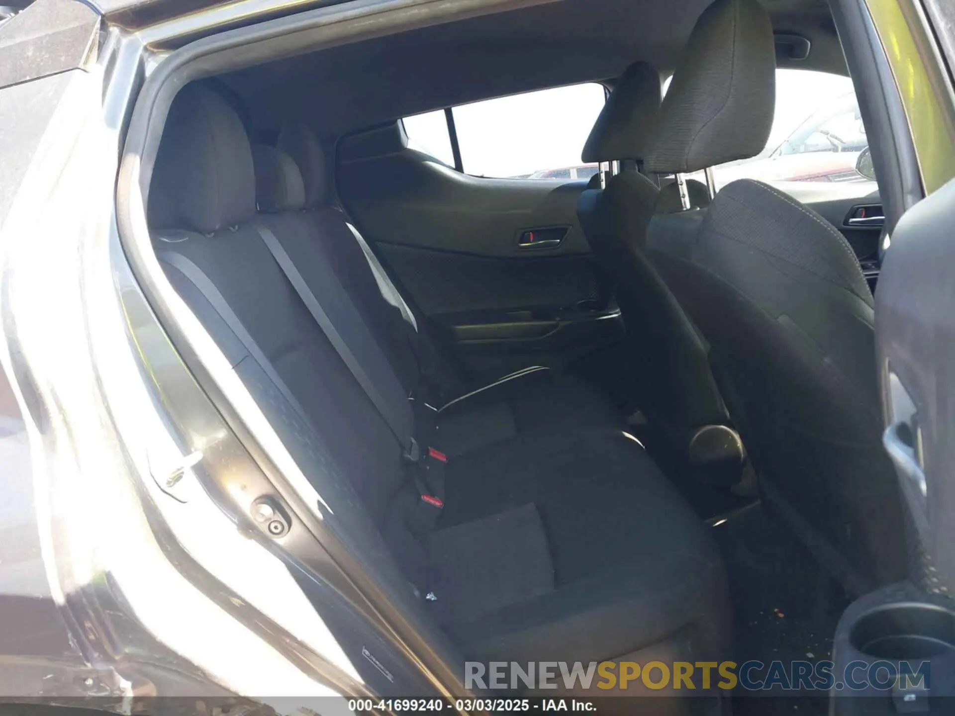 8 Photograph of a damaged car JTNKHMBX9K1049421 TOYOTA C-HR 2019