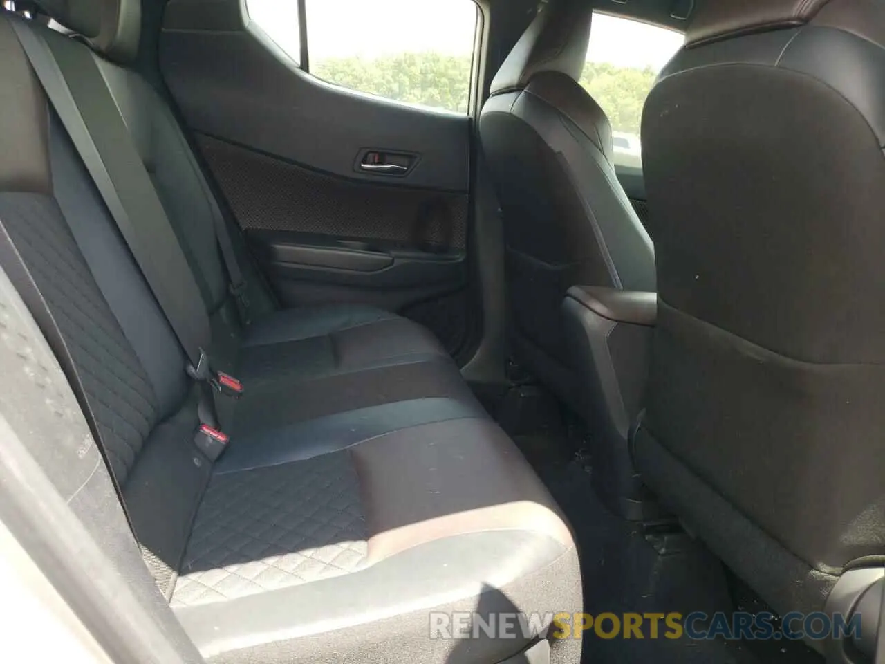 10 Фотография поврежденного автомобиля JTNKHMBXXK1019974 TOYOTA C-HR 2019