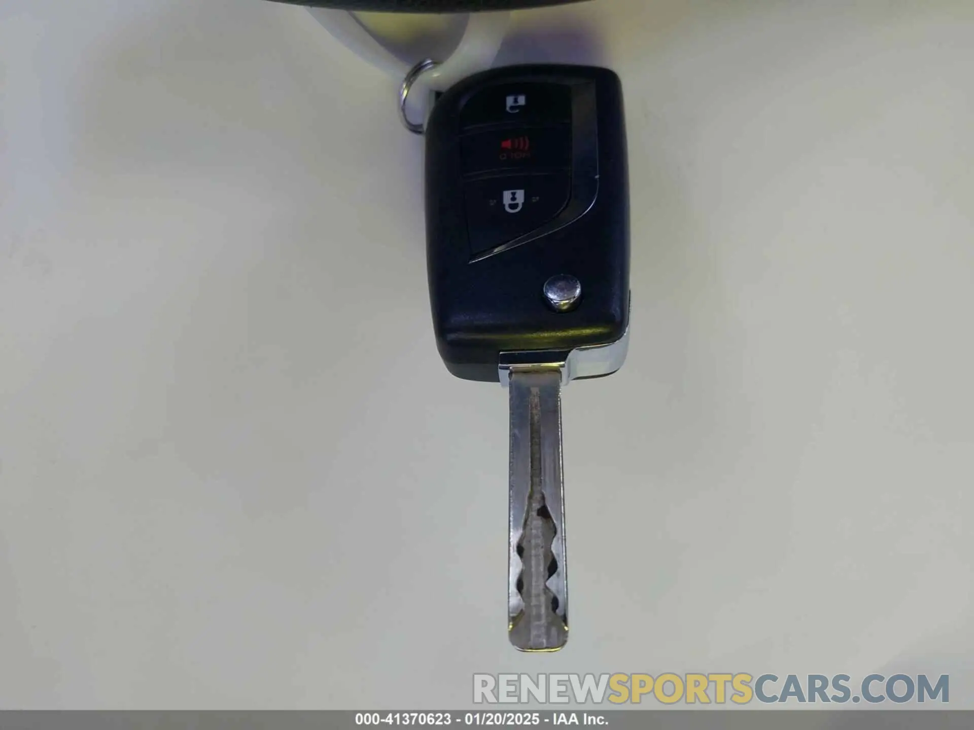11 Photograph of a damaged car JTNKHMBXXK1039920 TOYOTA C-HR 2019