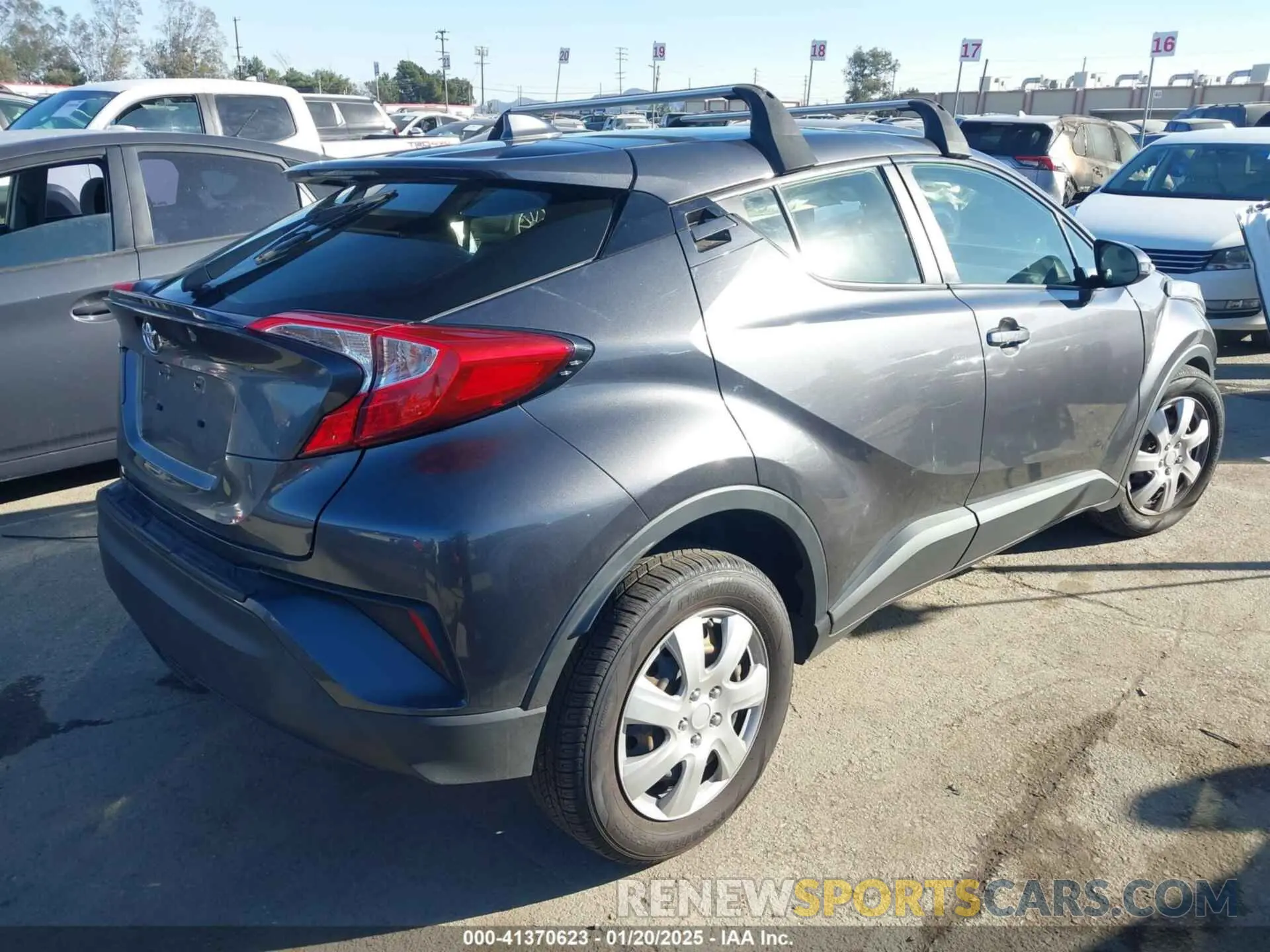 4 Photograph of a damaged car JTNKHMBXXK1039920 TOYOTA C-HR 2019